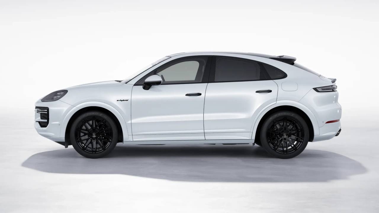 2026 Porsche Cayenne E-Hybrid Coupe Turbo photo 2