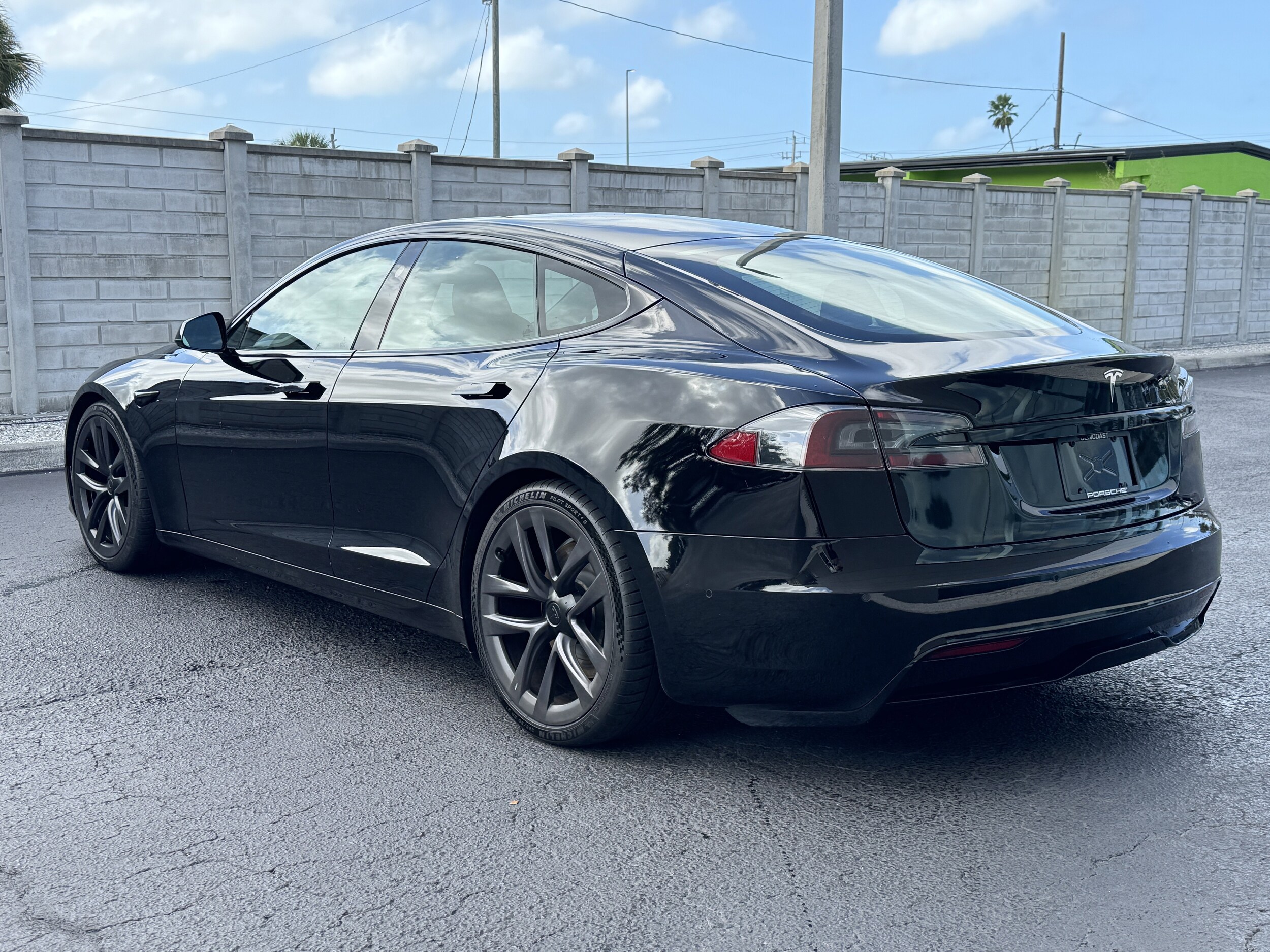 2021 Tesla Model S Long Range photo 3