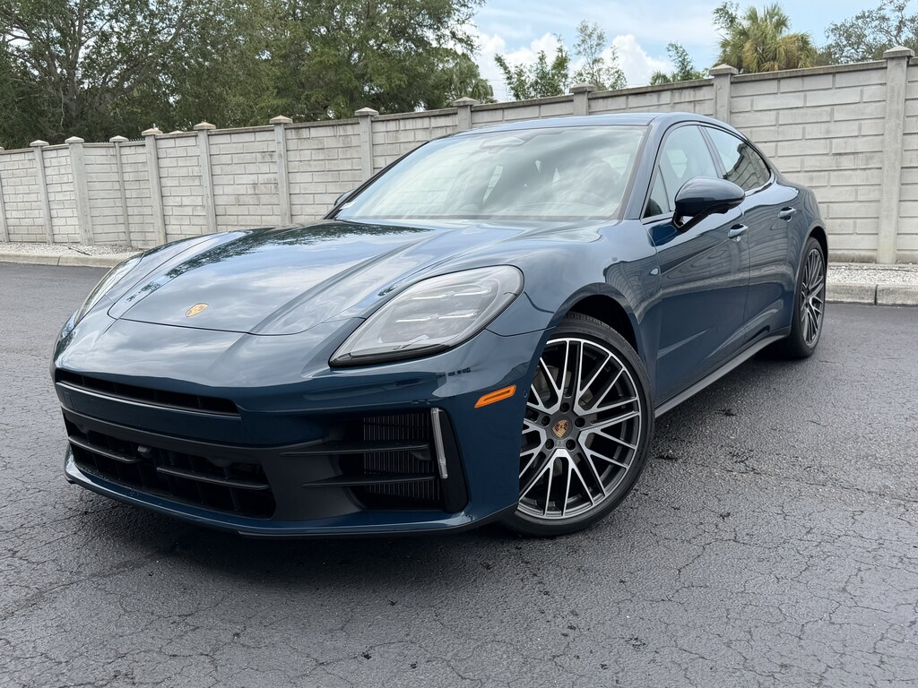 New 2026 Porsche Panamera 4 Hatchback
