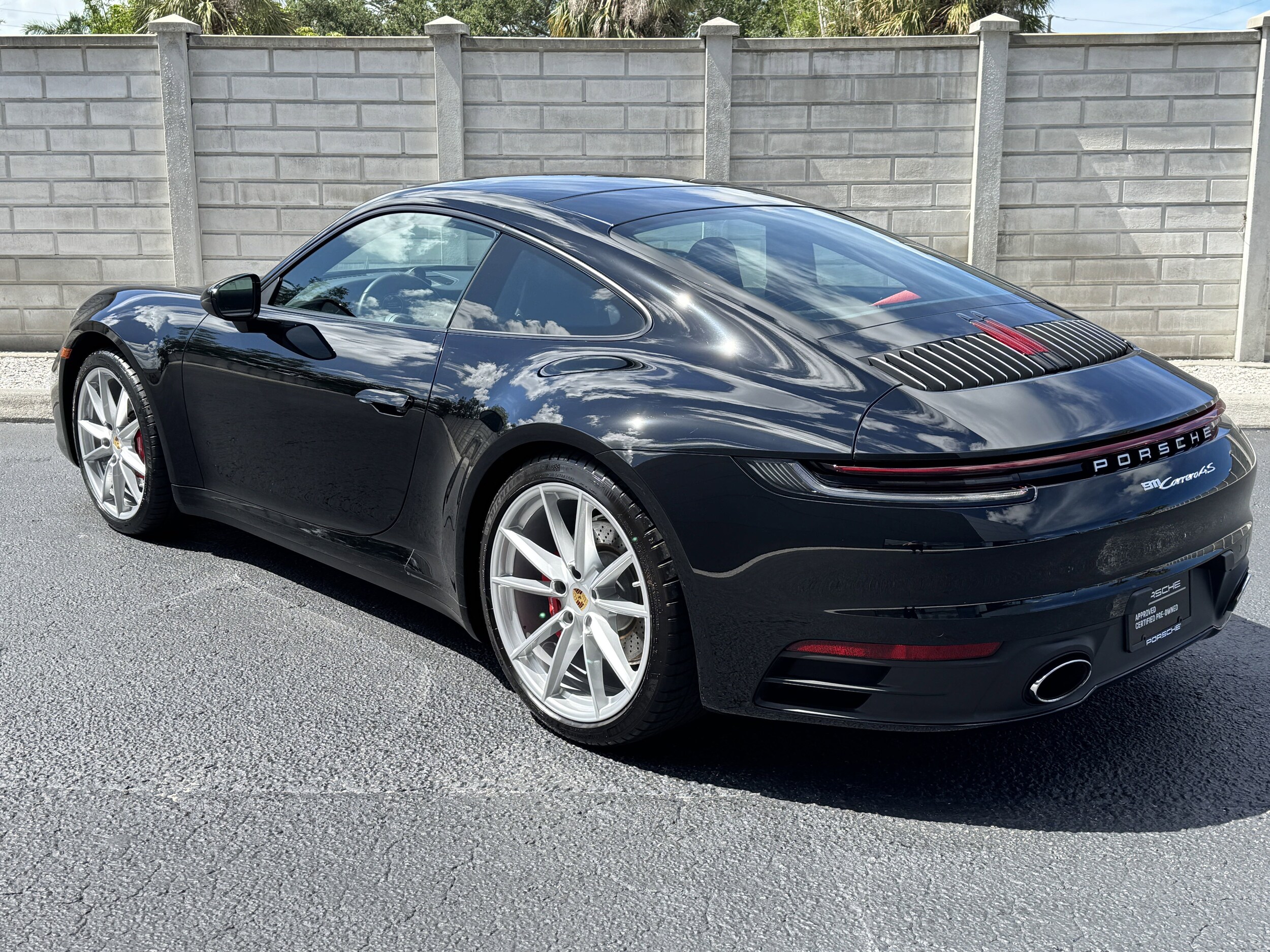 2022 Porsche 911 4S photo 3