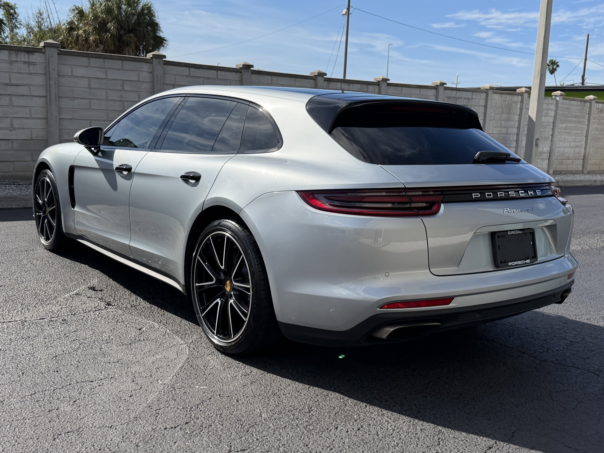 2018 Porsche Panamera Sport Turismo 4 photo 3