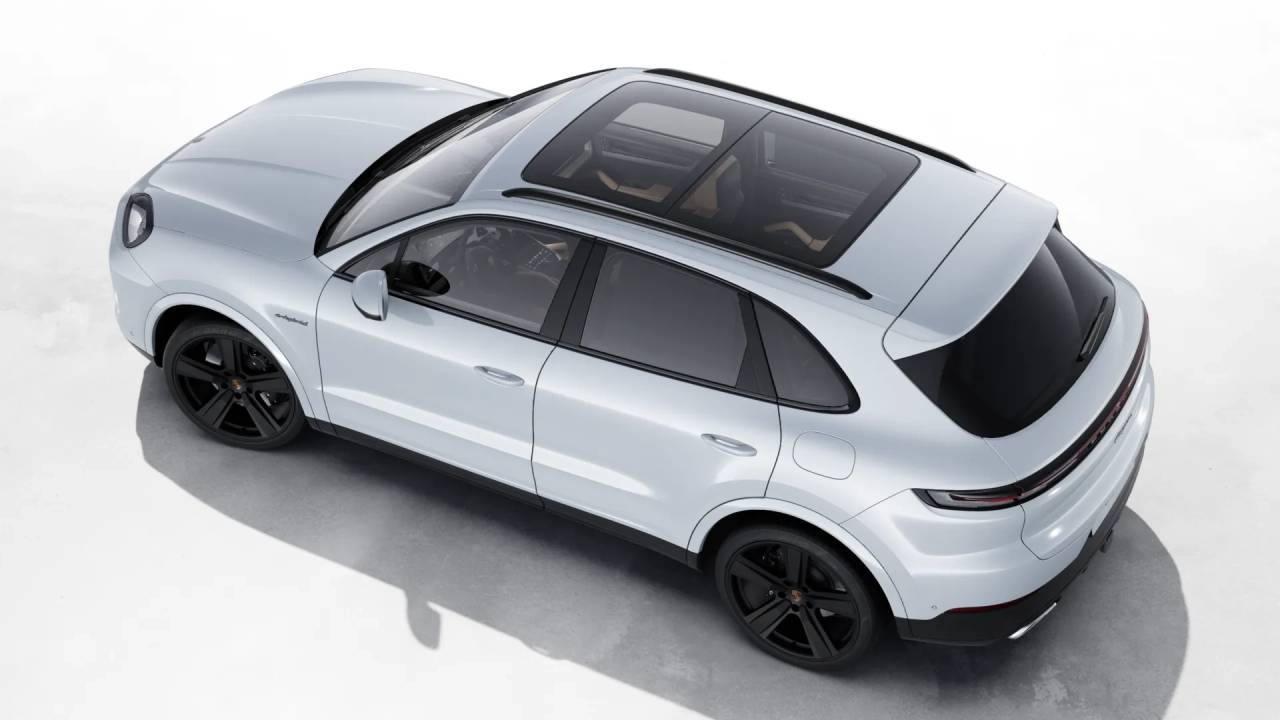 2026 Porsche Cayenne E-Hybrid photo 4