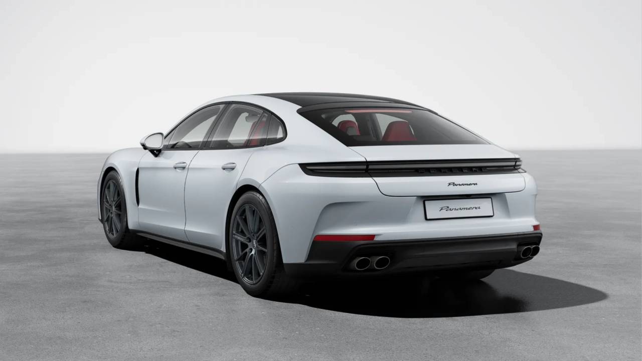 2026 Porsche Panamera 4 photo 3