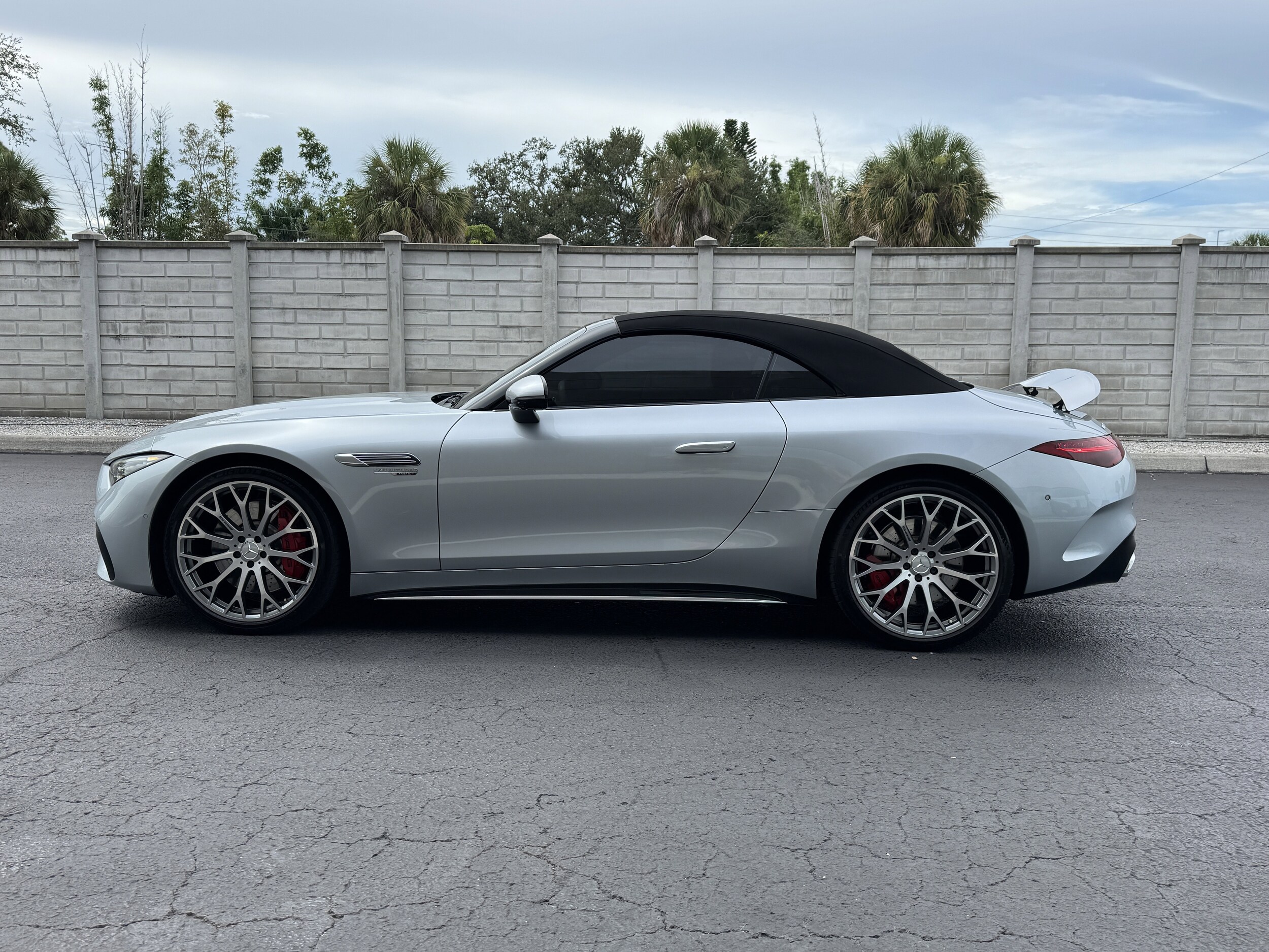 2022 Mercedes Benz SL 55 AMG photo 2