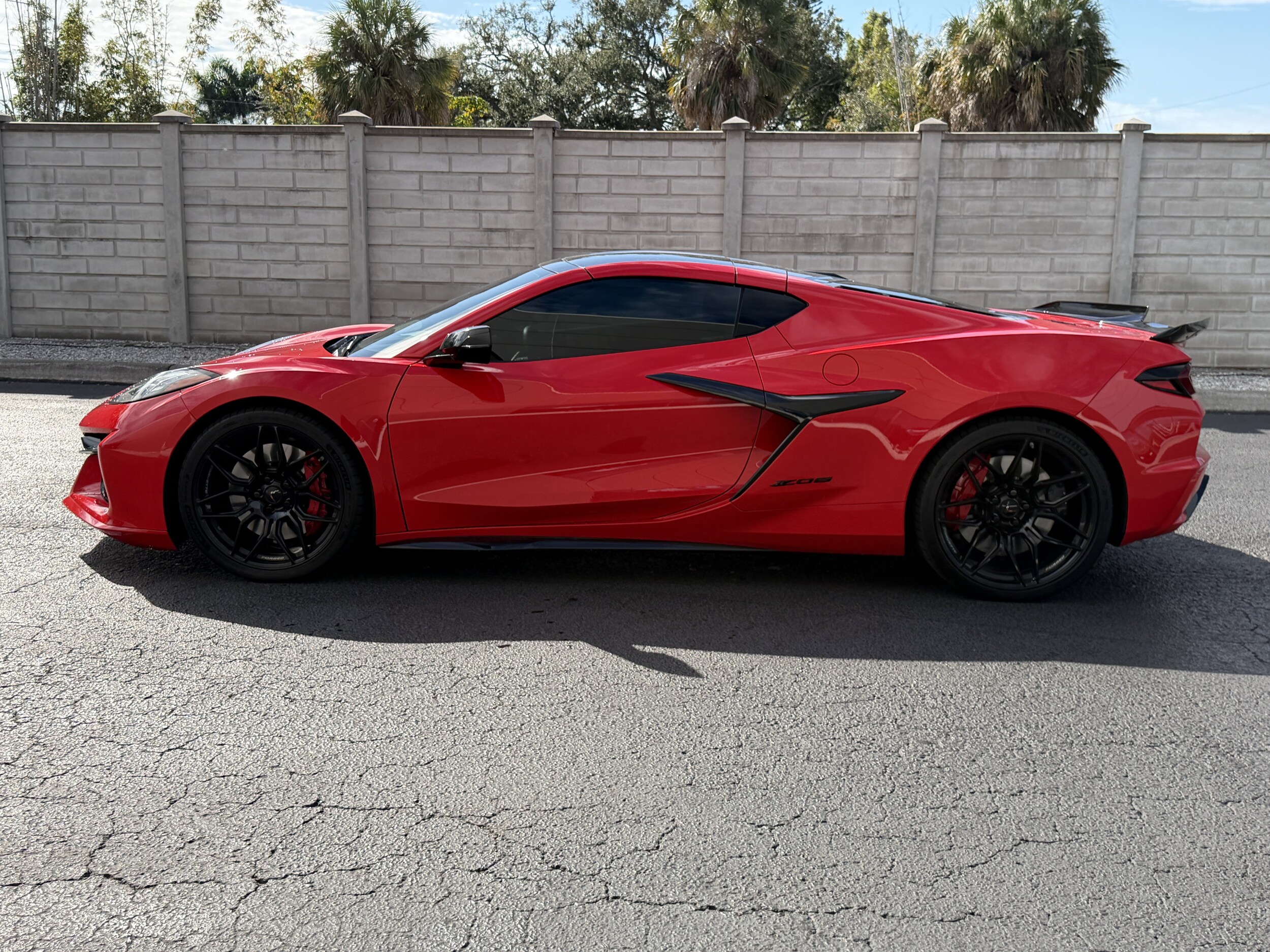 2025 Chevrolet Corvette Z06 photo 2
