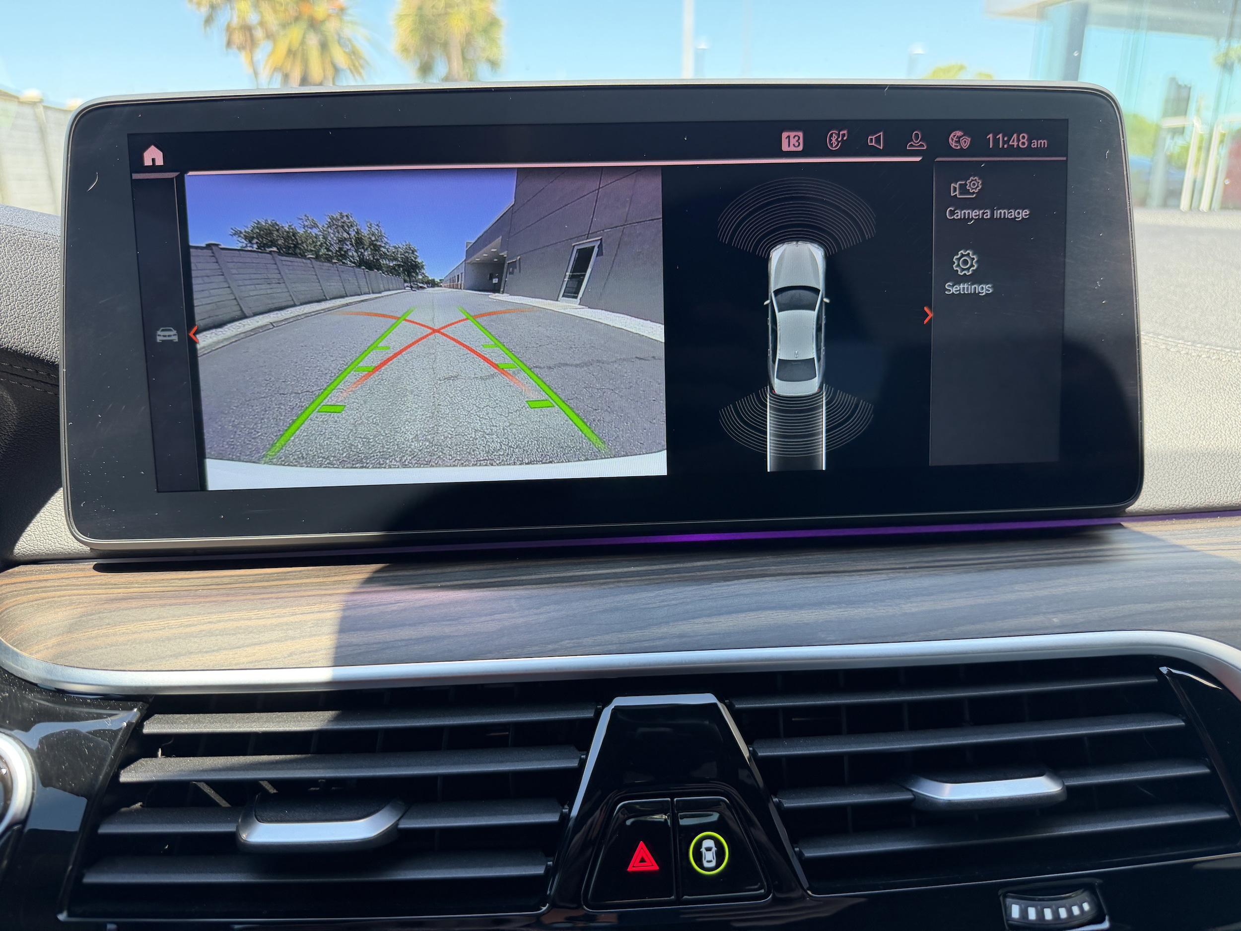 2022 BMW 5 Series M550i - Photo 29