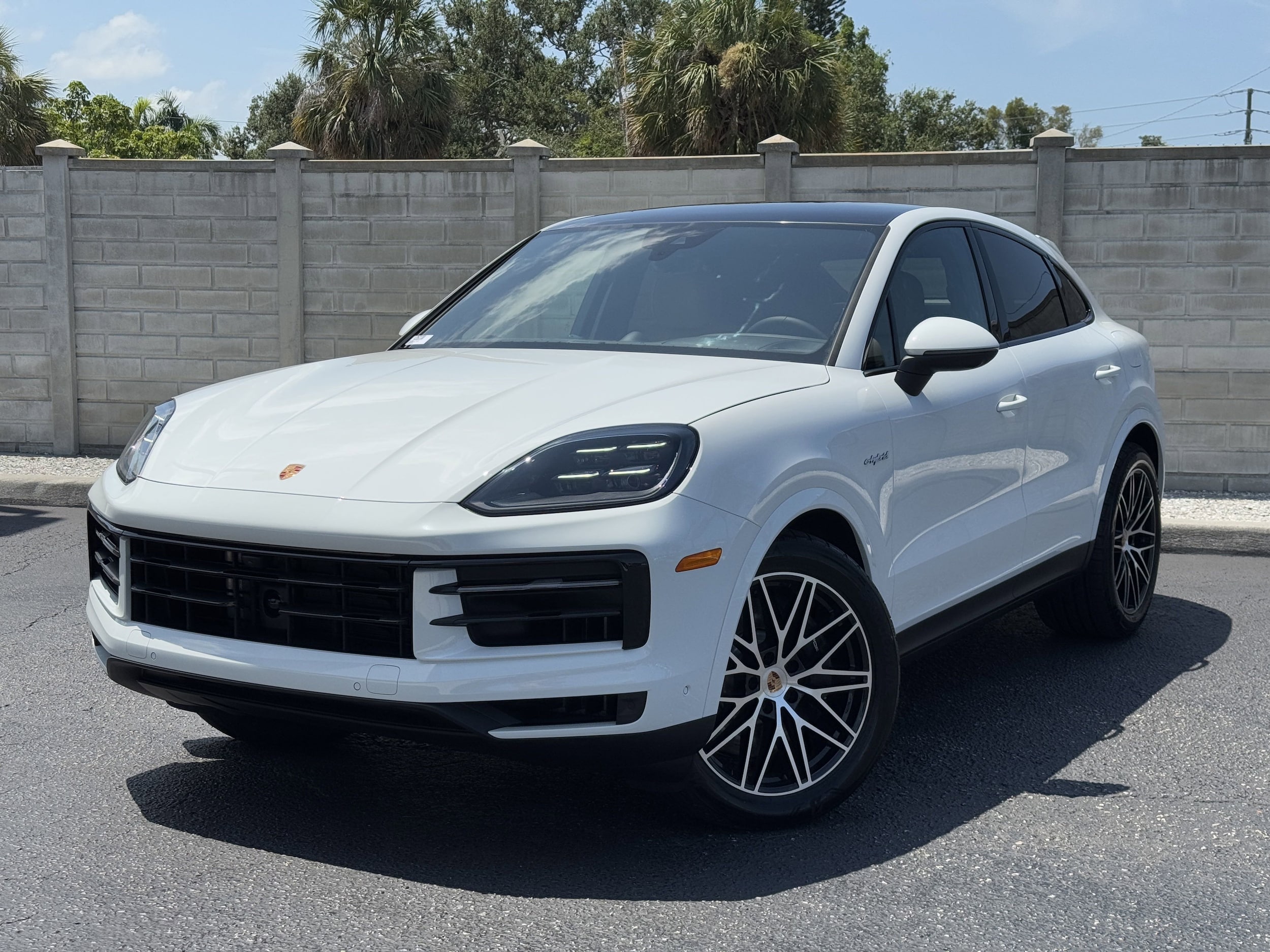 2025 Porsche Cayenne E-Hybrid Coupe