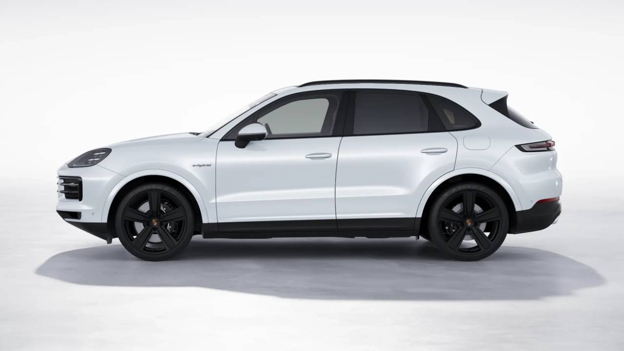 2026 Porsche Cayenne E-Hybrid photo 2