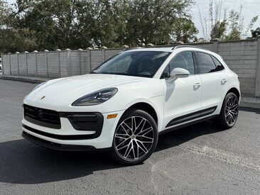 2026 Porsche Macan SUV