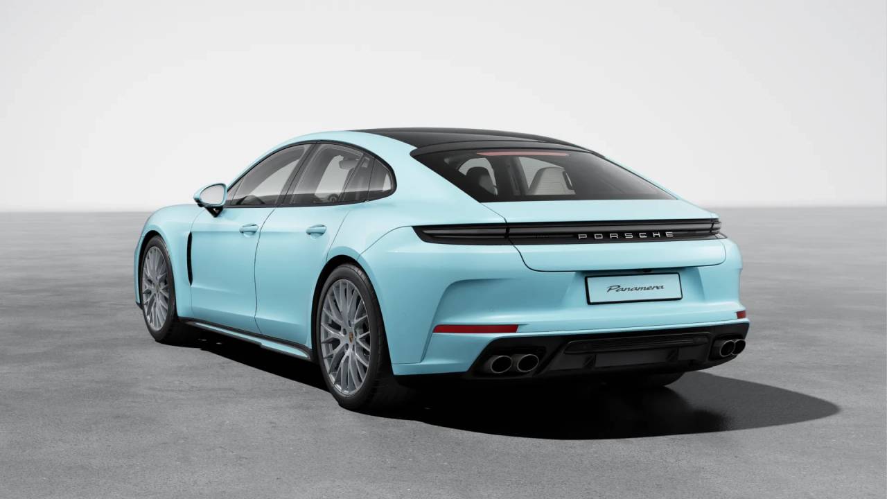 2026 Porsche Panamera 4 photo 3