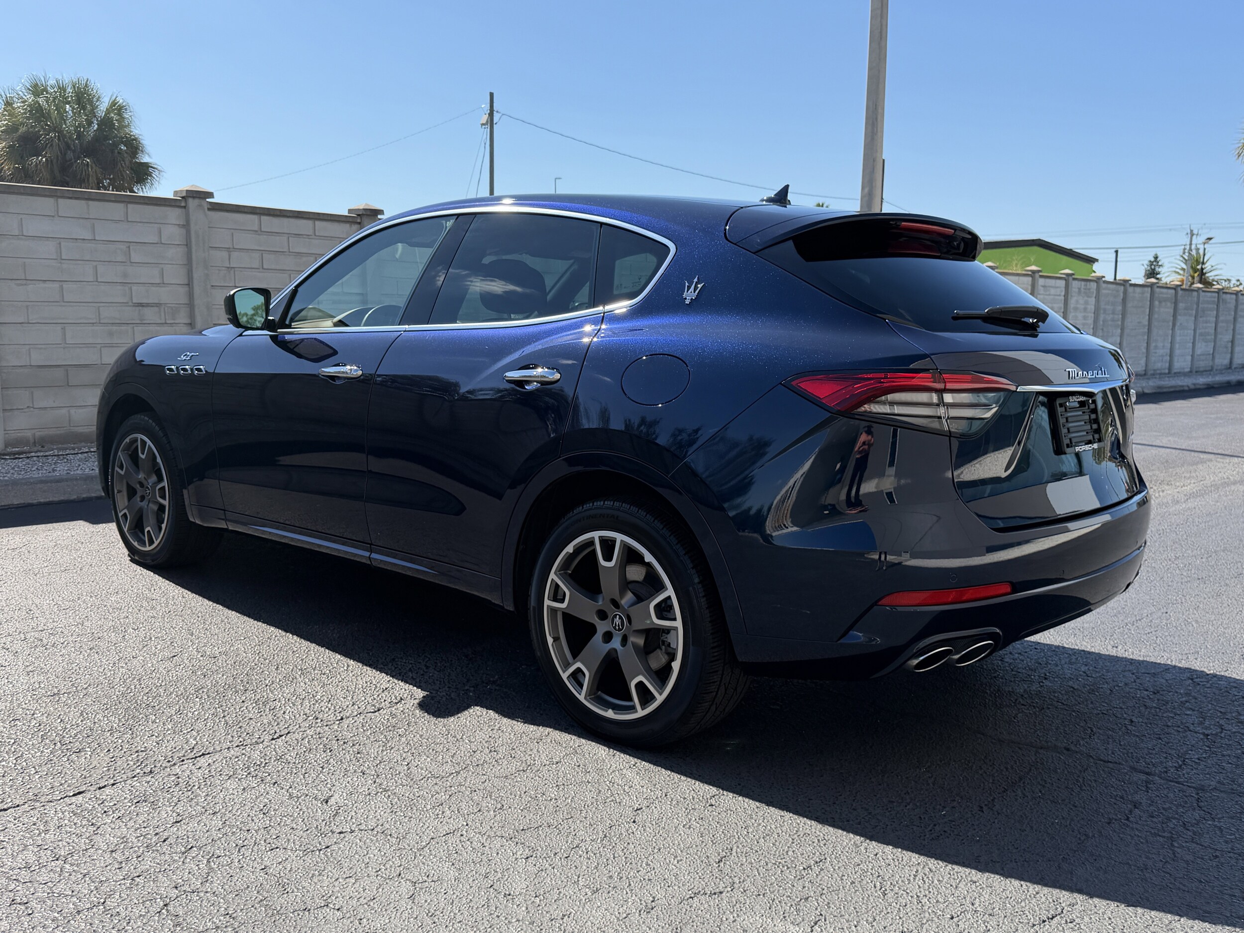 2023 Maserati Levante Base GT photo 3