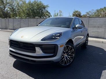 2026 Porsche Macan SUV