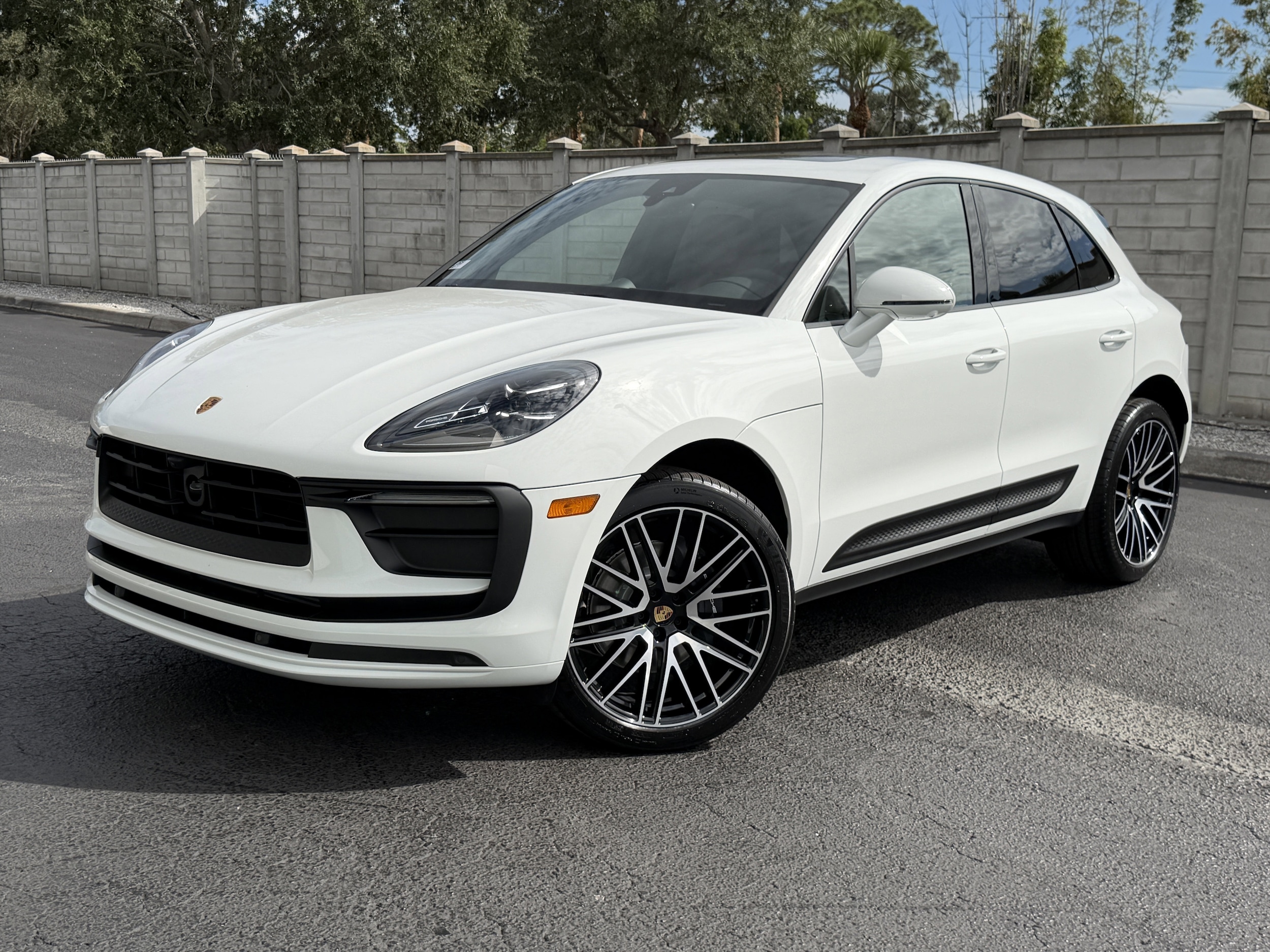2026 Porsche Macan SUV 