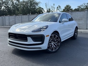 2026 Porsche Macan SUV