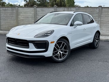 2024 Porsche Macan SUV
