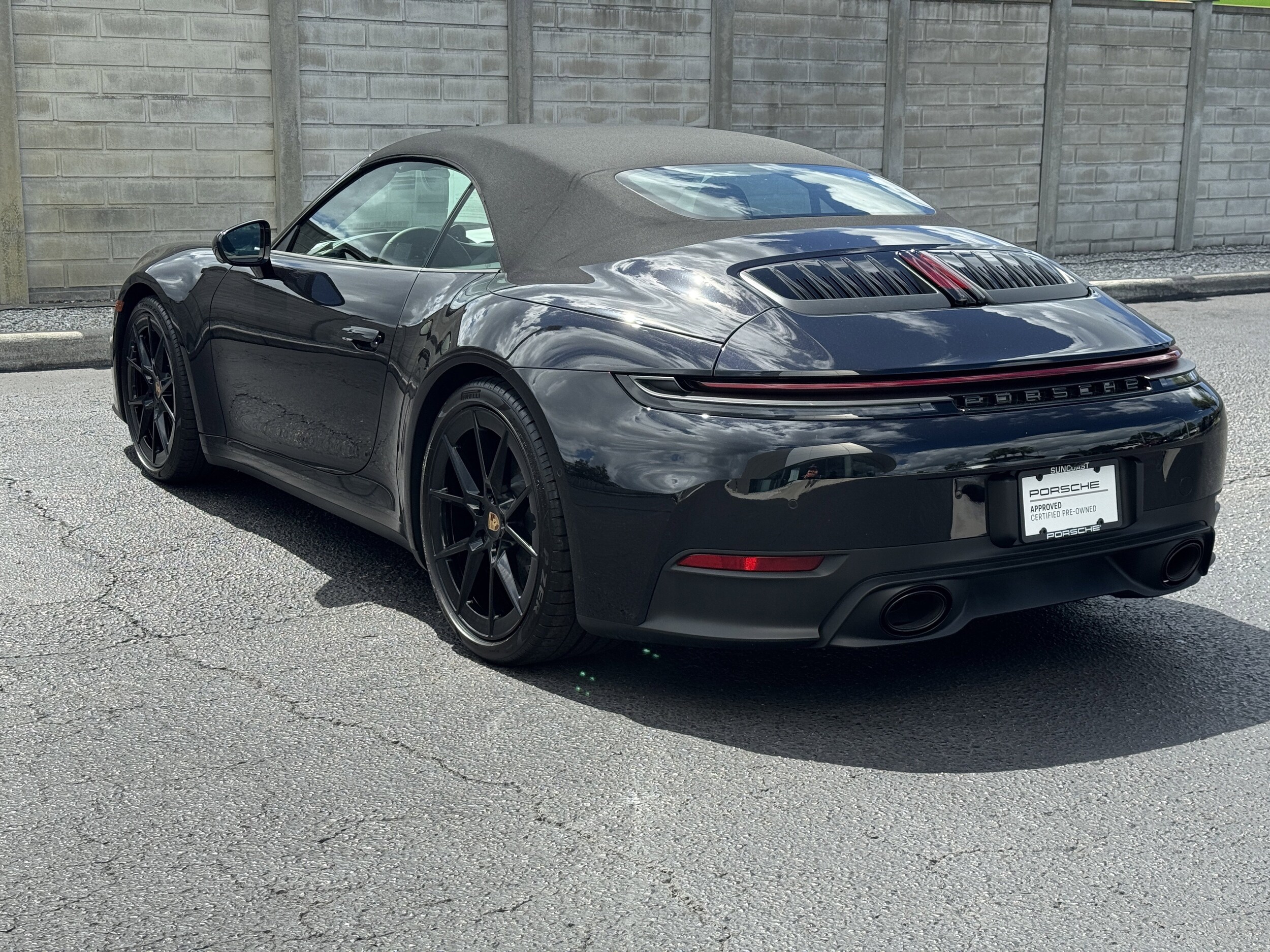 2025 Porsche 911 photo 3
