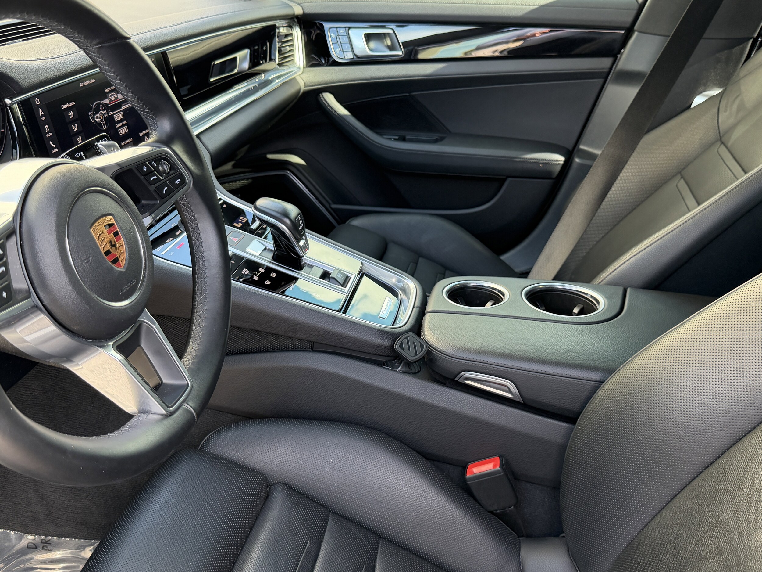 2018 Porsche Panamera Sport Turismo 4 photo 4