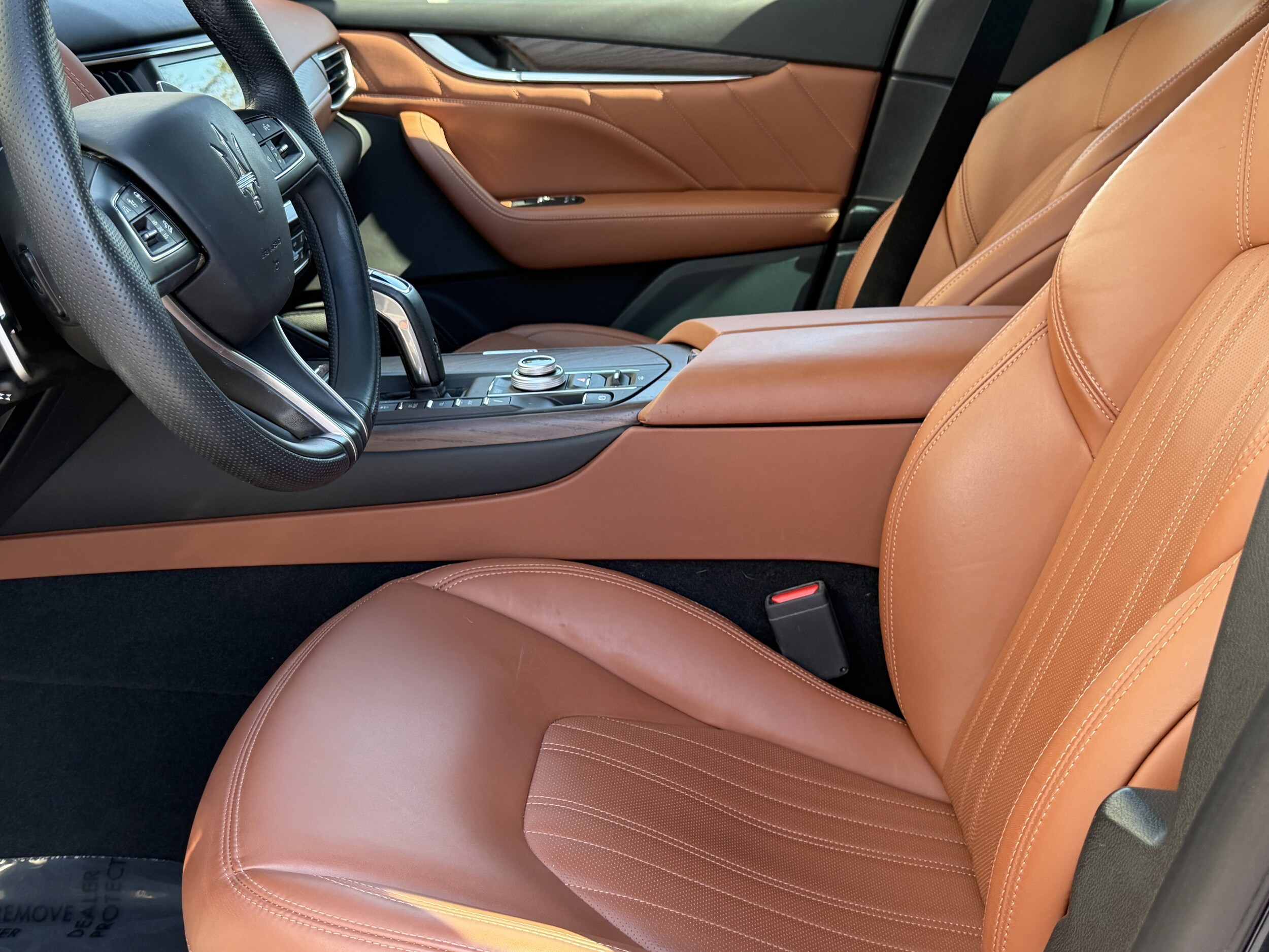 2023 Maserati Levante Base GT photo 4