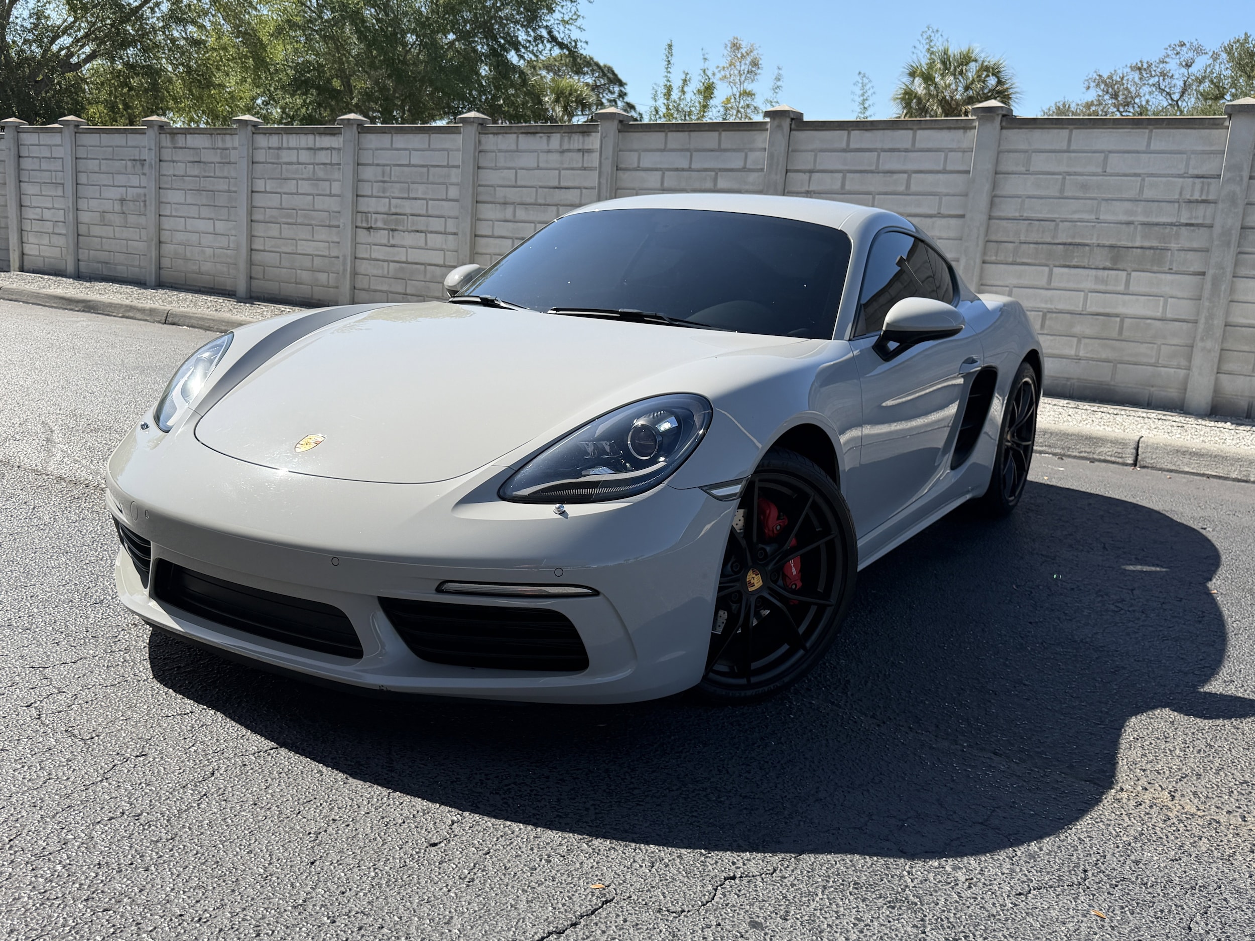 2019 Porsche 718 Cayman S's photo