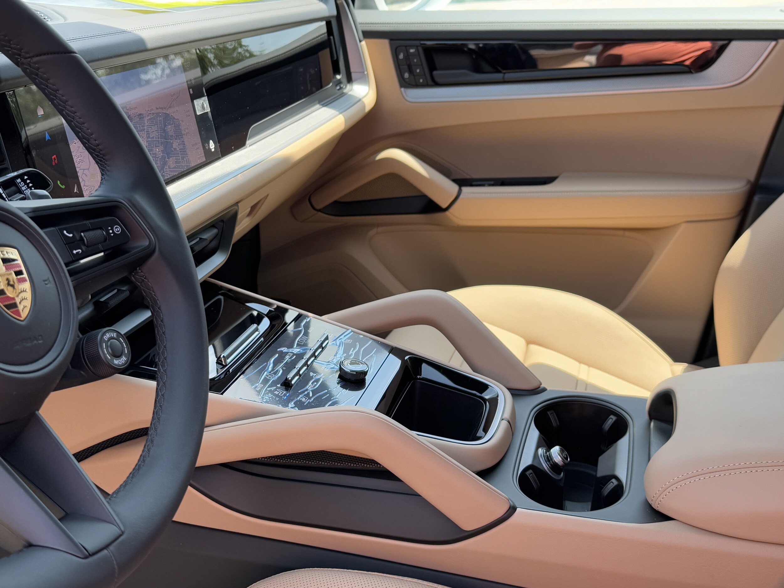 2025 Porsche Cayenne E-Hybrid Coupe photo 4
