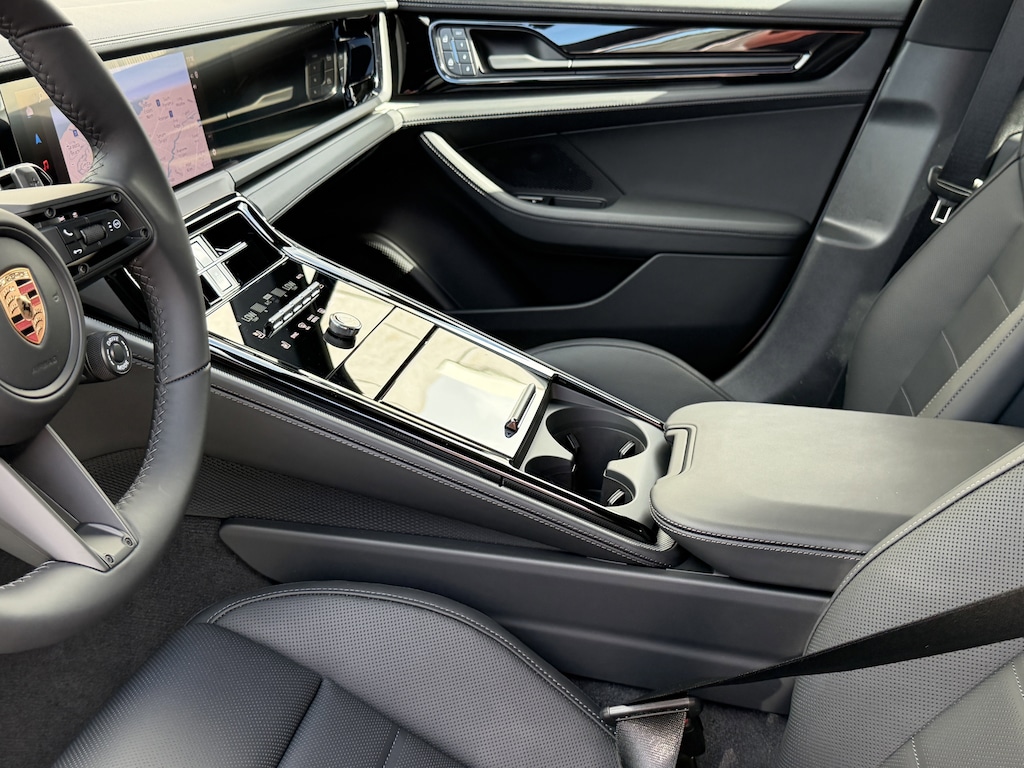 New 2026 Porsche Panamera 4 Hatchback