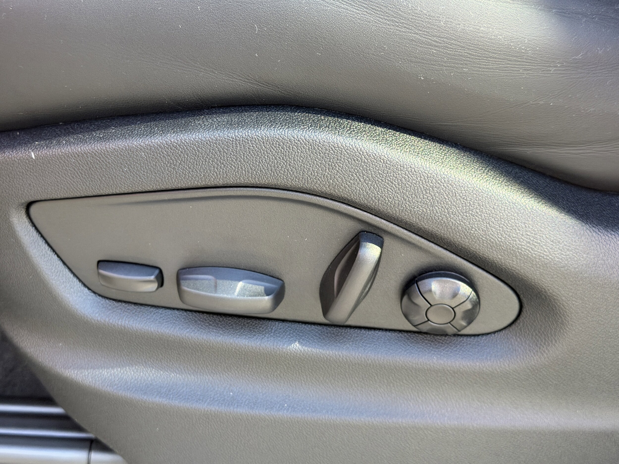 2026 Porsche Cayenne S E-Hybrid - Photo 26