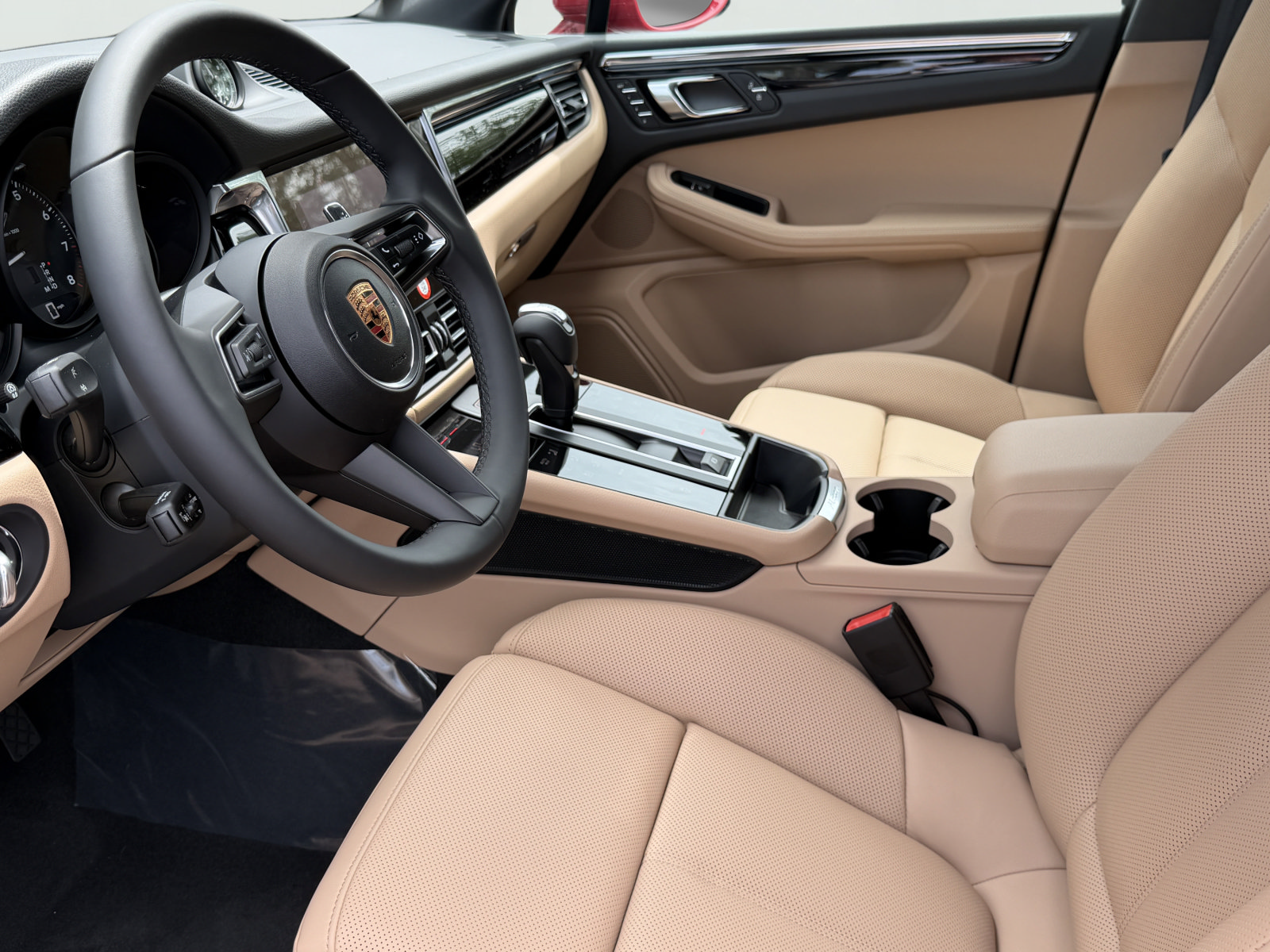 New 2026 Porsche Macan SUV