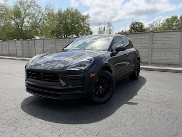 2024 Porsche Macan SUV