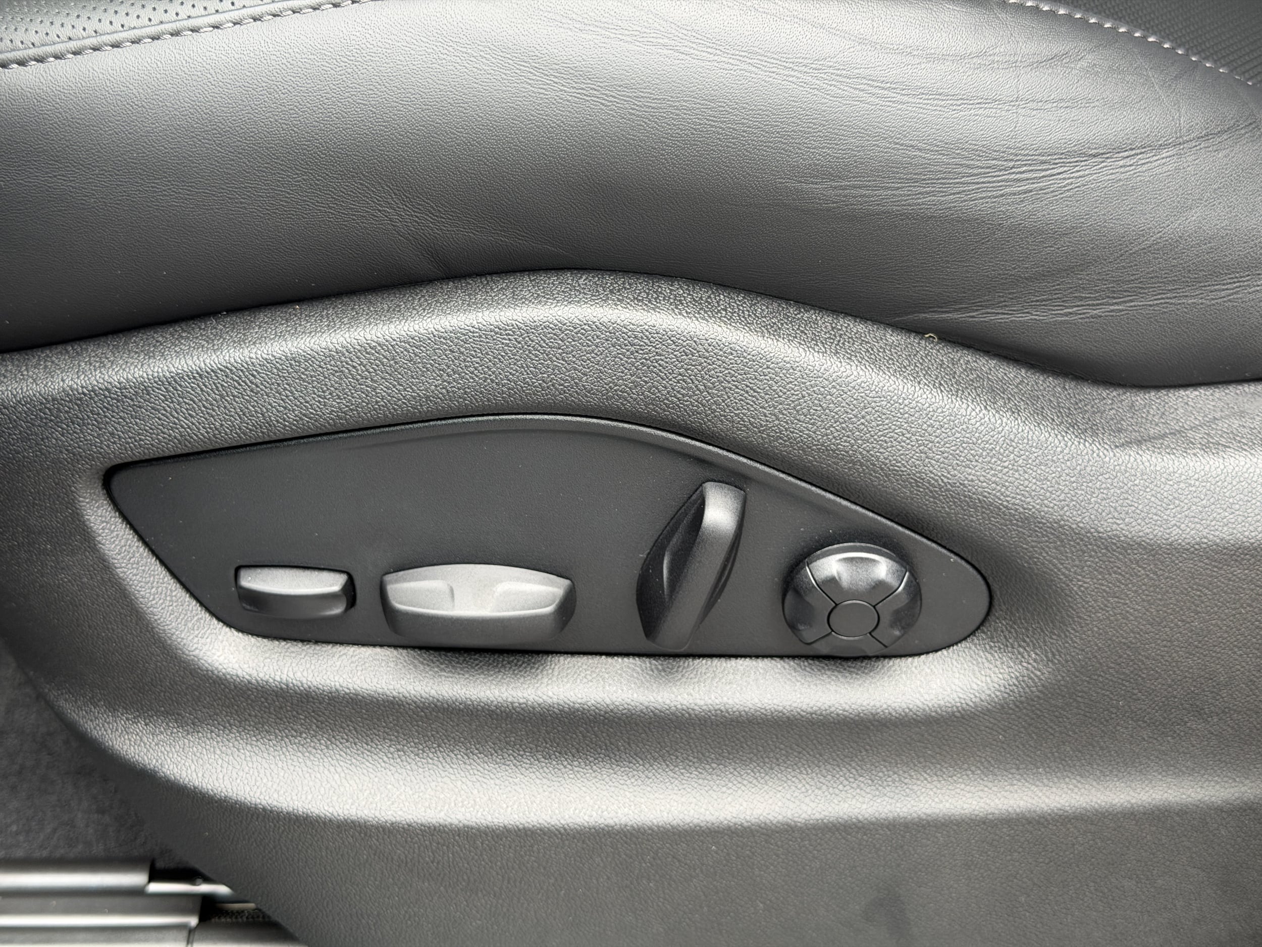 2026 Porsche Cayenne Coup Base - Photo 23