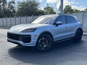 2025 Porsche Cayenne GTS SUV