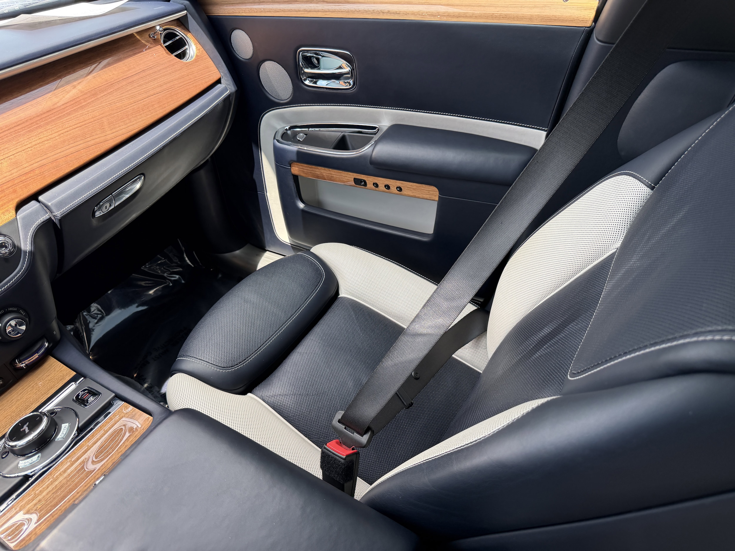 2019 Rolls-Royce Ghost Base - Photo 19