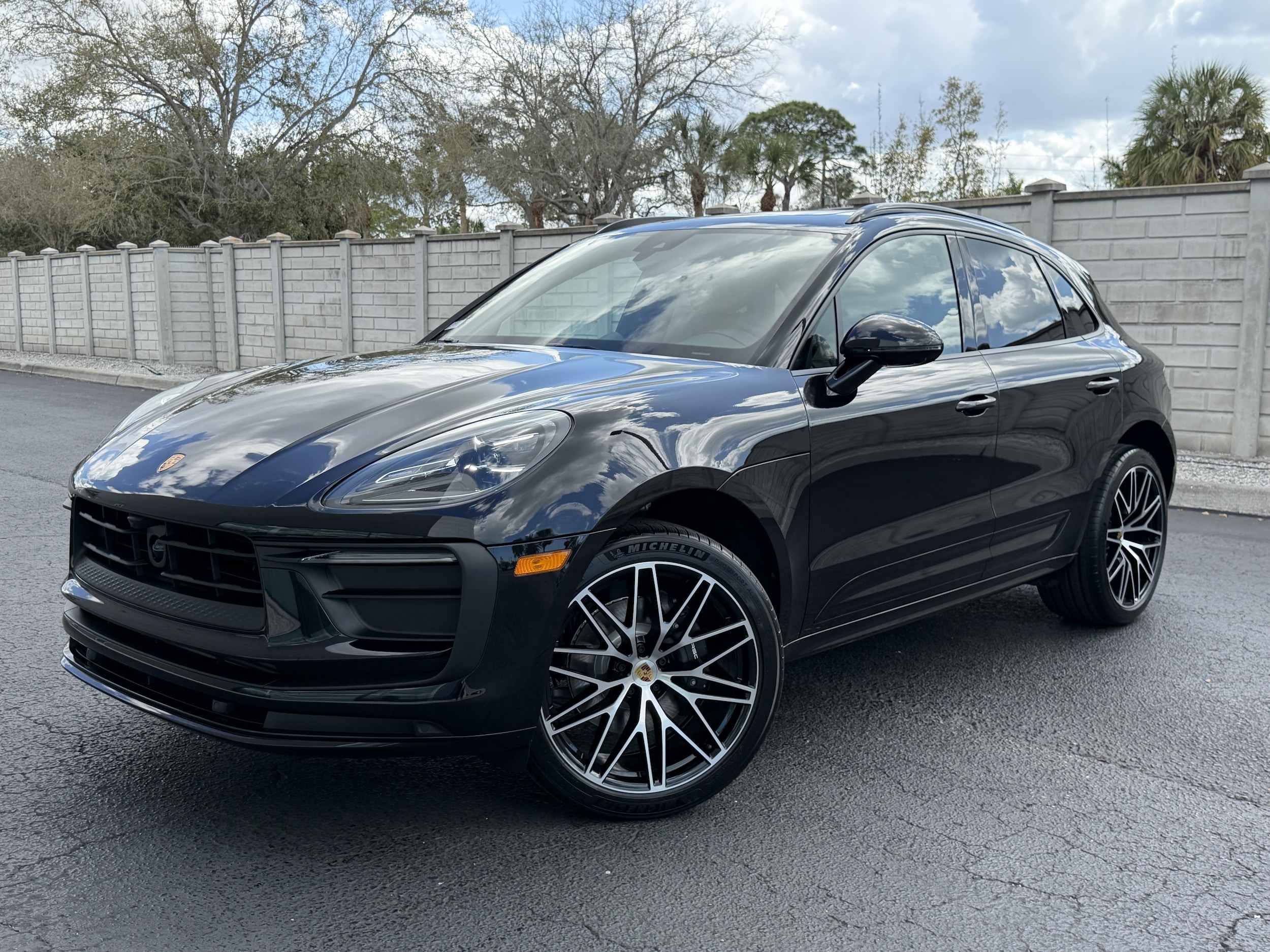 2026 Porsche Macan SUV 