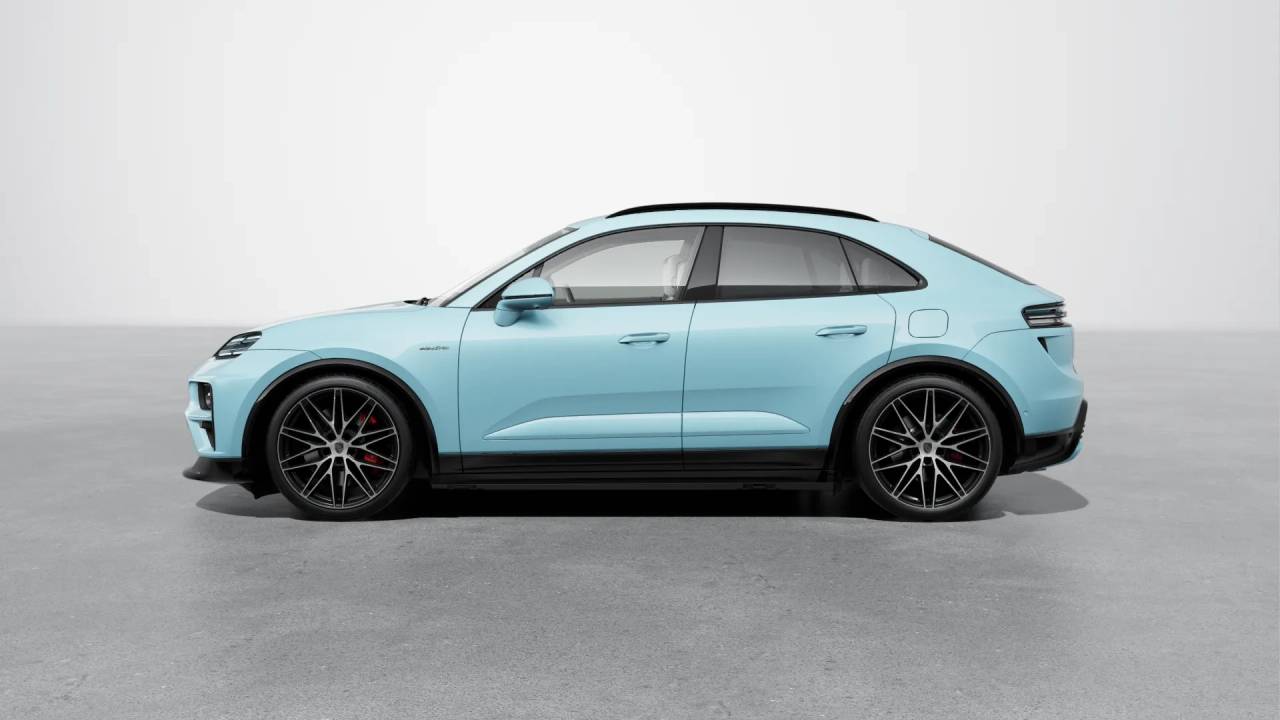 2025 Porsche Macan Turbo Electric photo 2