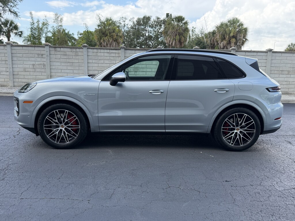 New 2026 Porsche Cayenne E-Hybrid S SUV