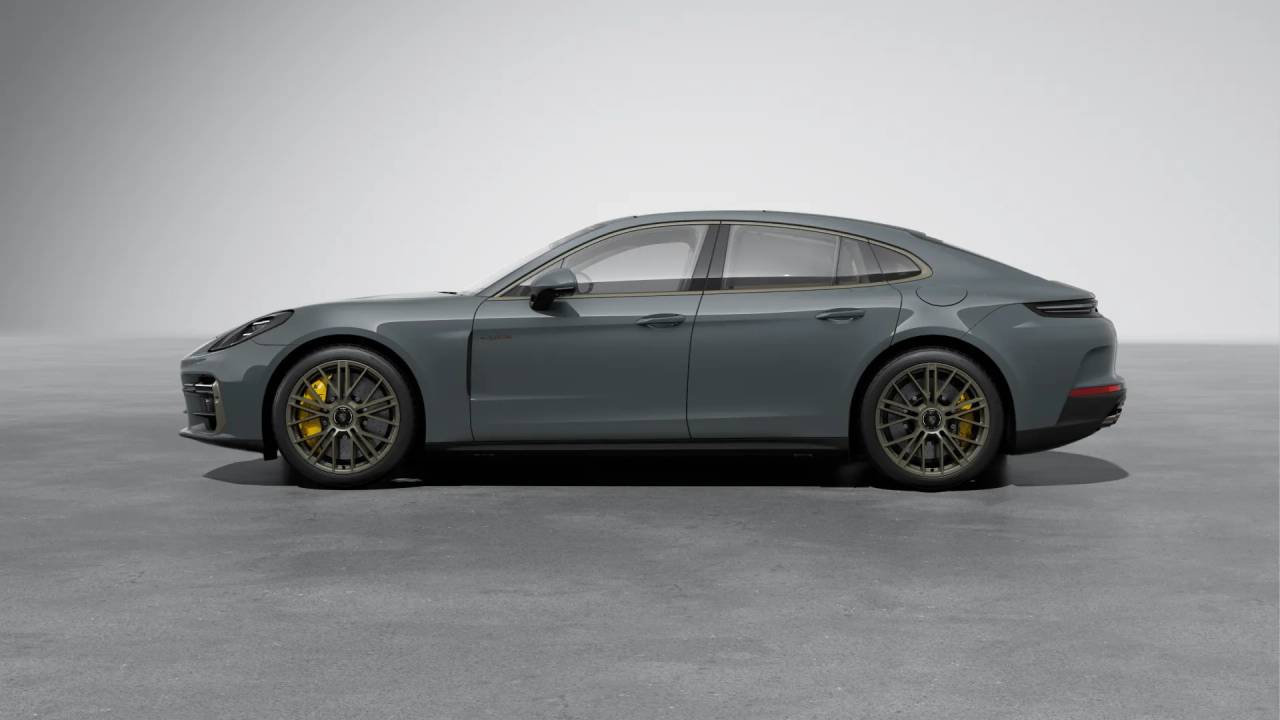 2026 Porsche Panamera S E-Hybrid photo 2