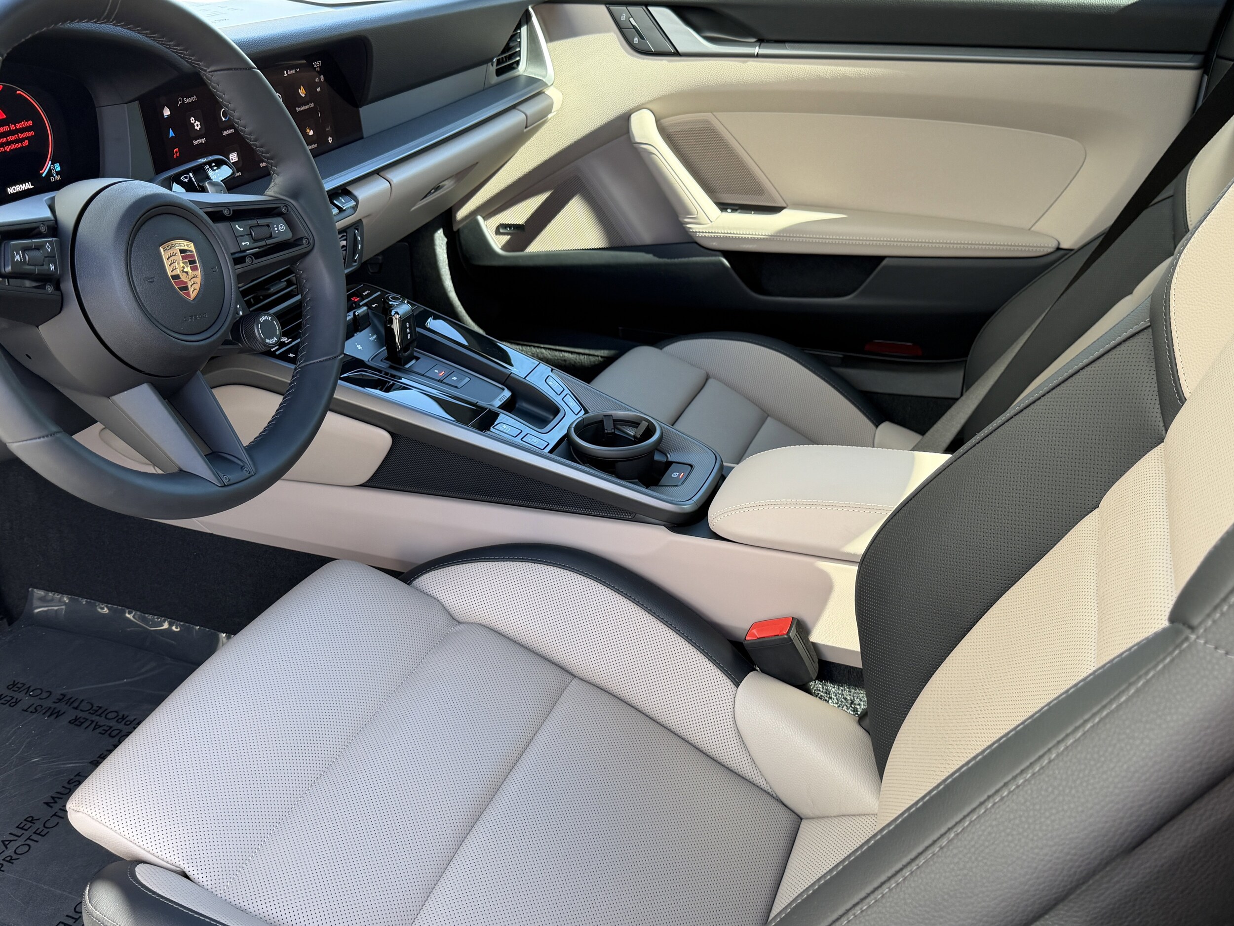 2025 Porsche 911 Coupe photo 3