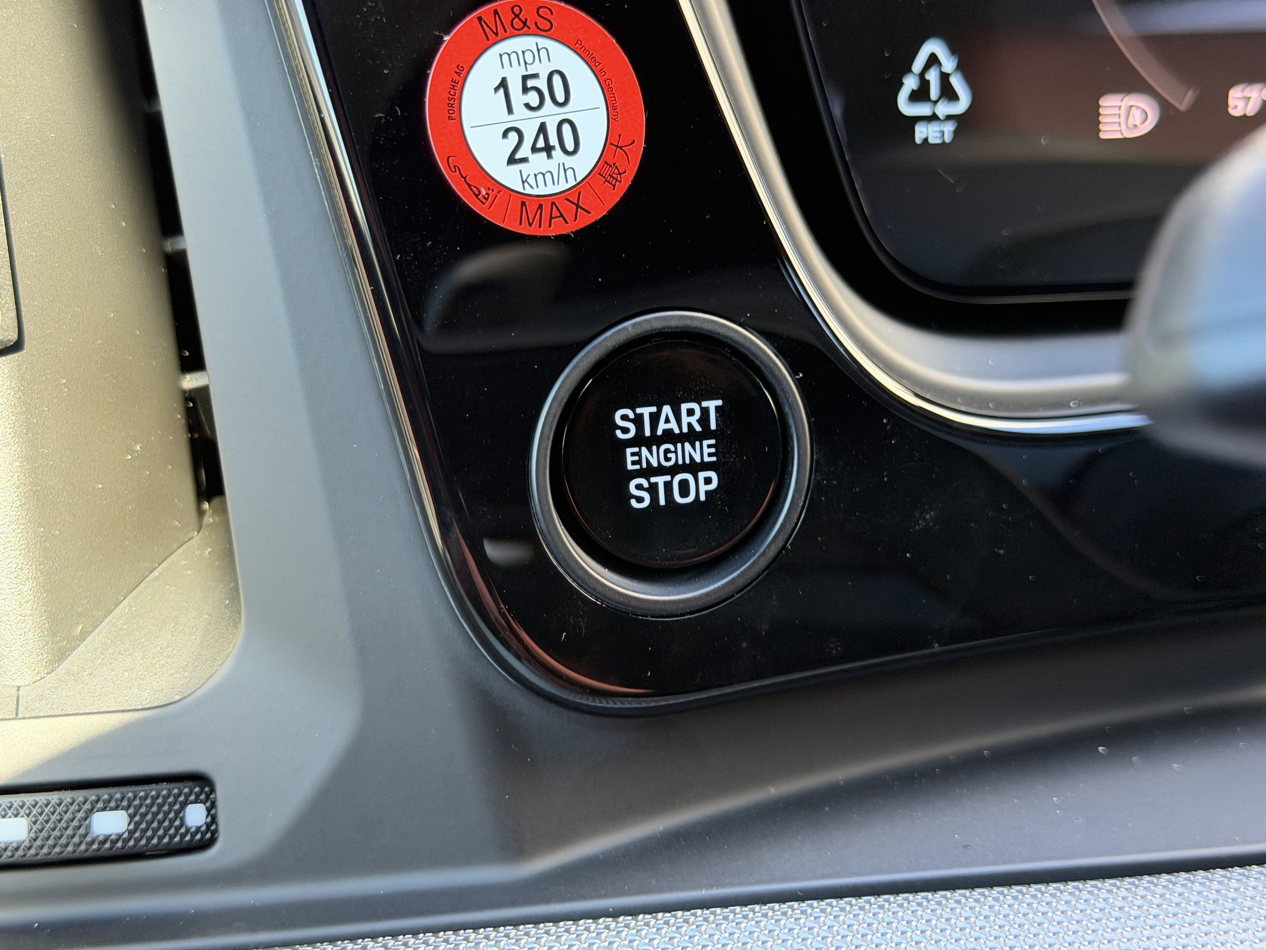 2026 Porsche Cayenne S E-Hybrid - Photo 33