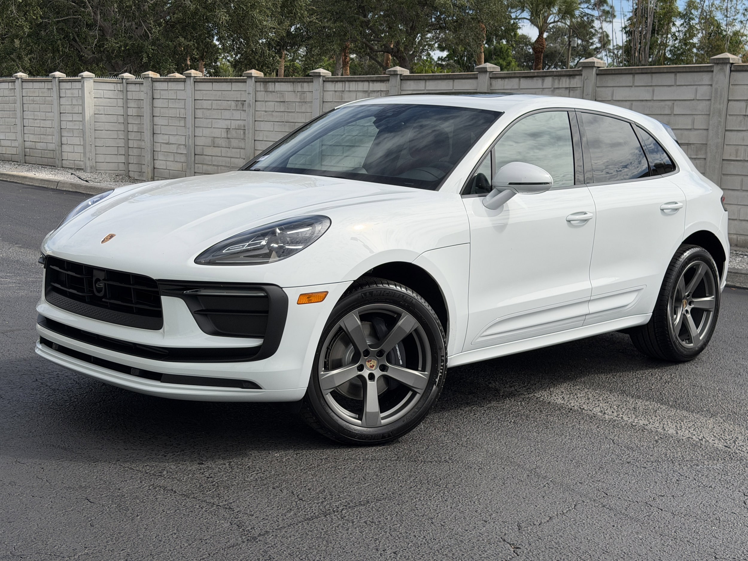 2026 Porsche Macan SUV 