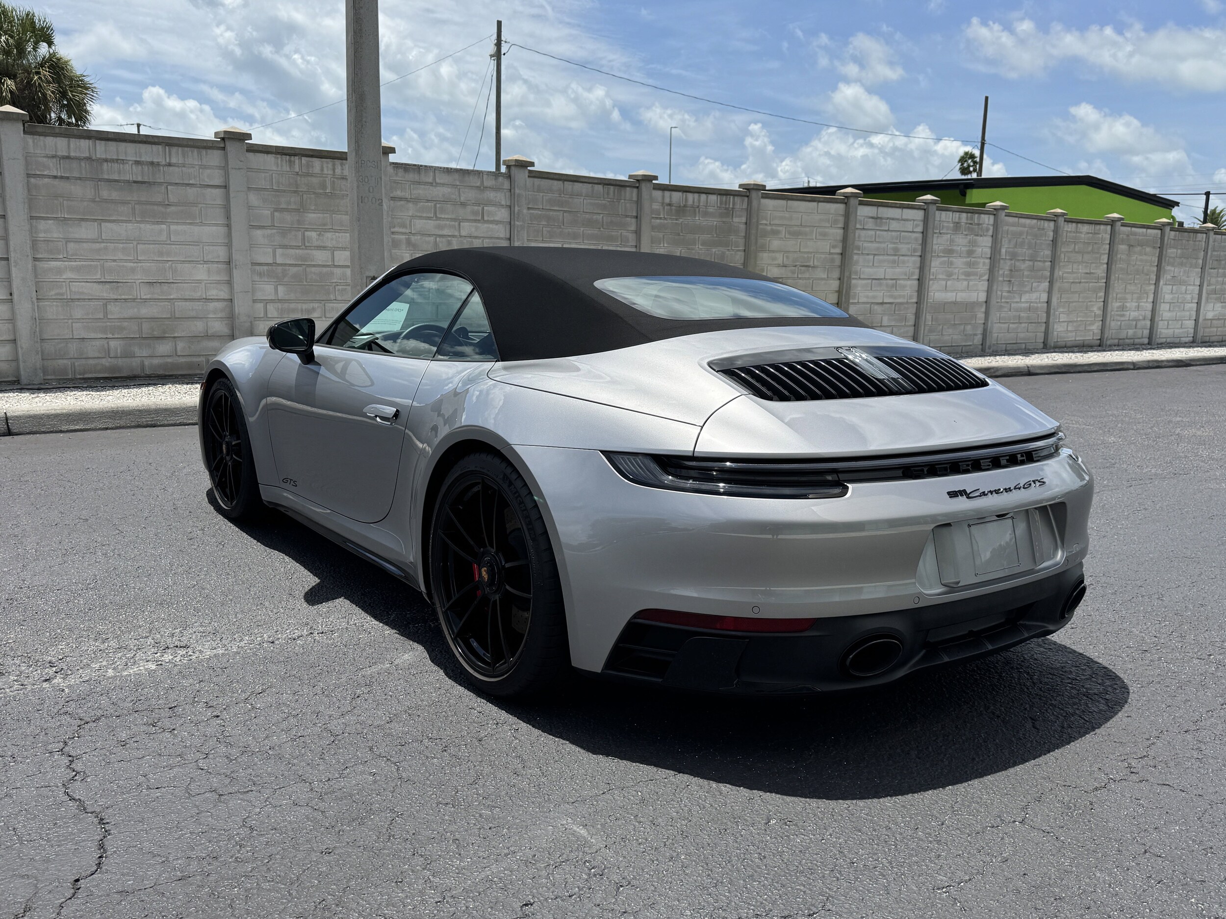 2024 Porsche 911 4 GTS photo 3