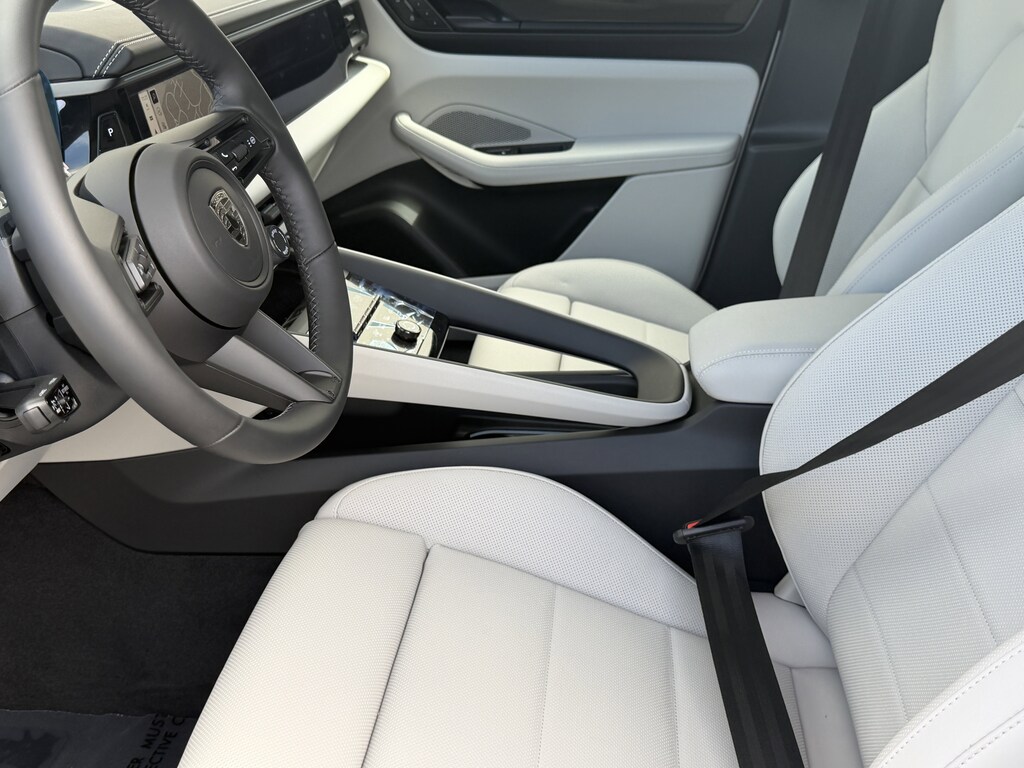New 2026 Porsche Macan Electric Turbo SUV