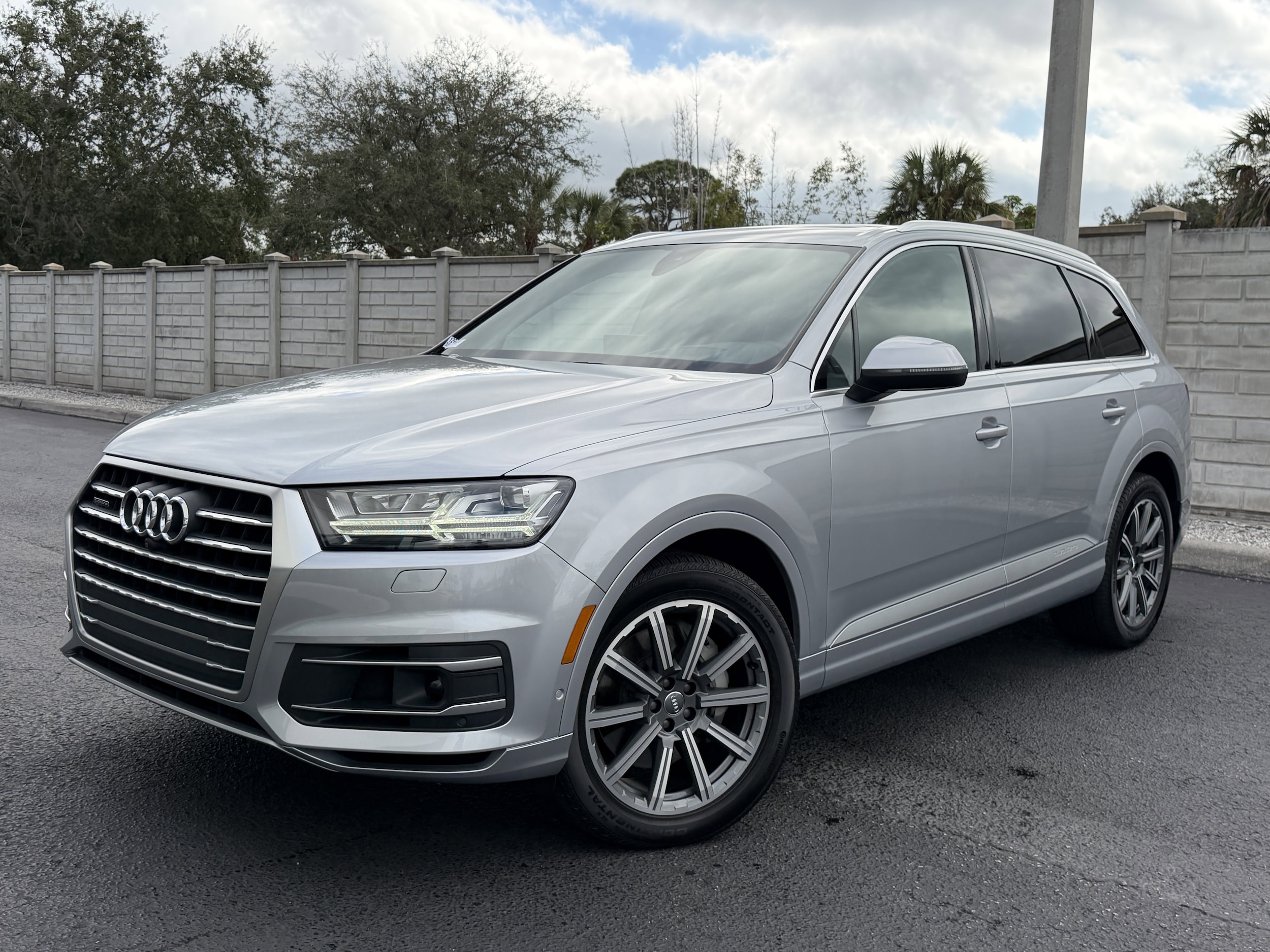 2019 Audi Q7 Prestige's photo