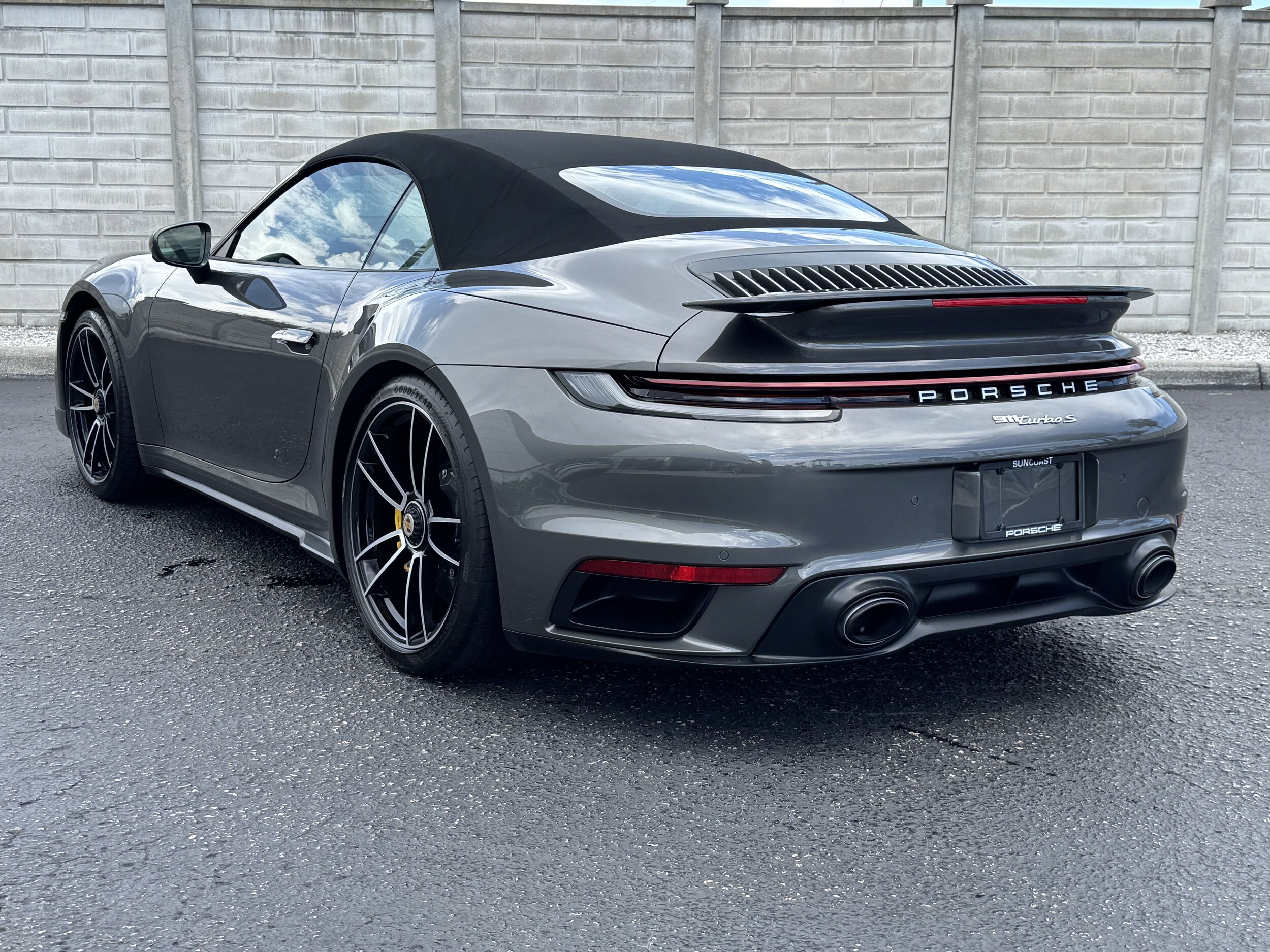 2021 Porsche 911 Turbo S Cabriolet photo 3