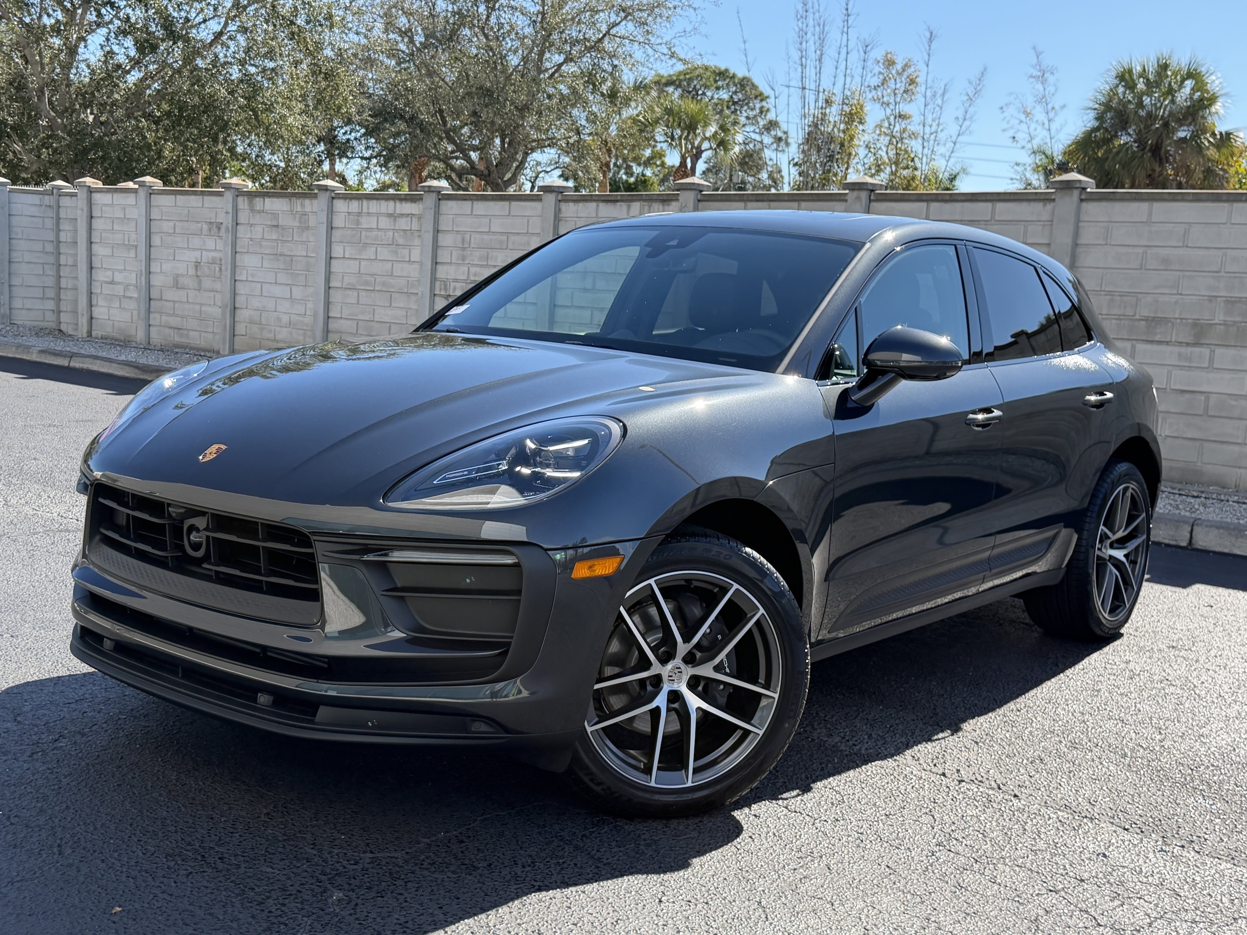 2025 Porsche Macan SUV 