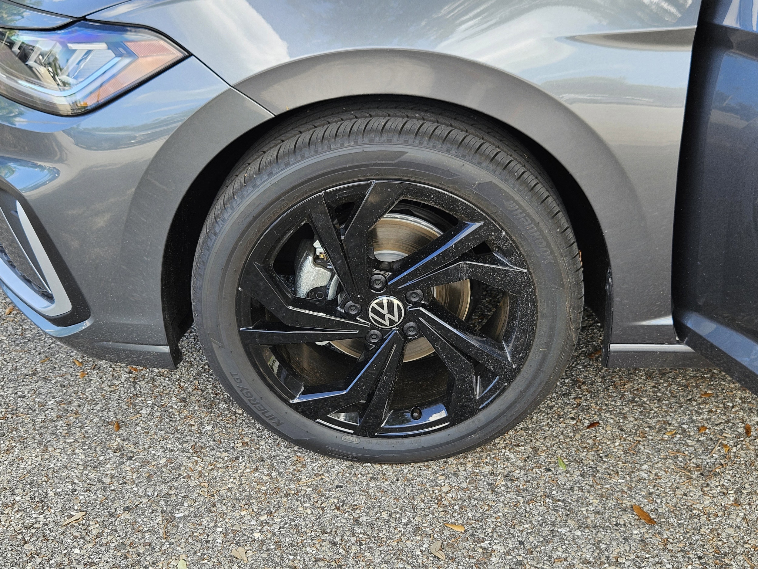 2025 Volkswagen Jetta SE - Photo 34