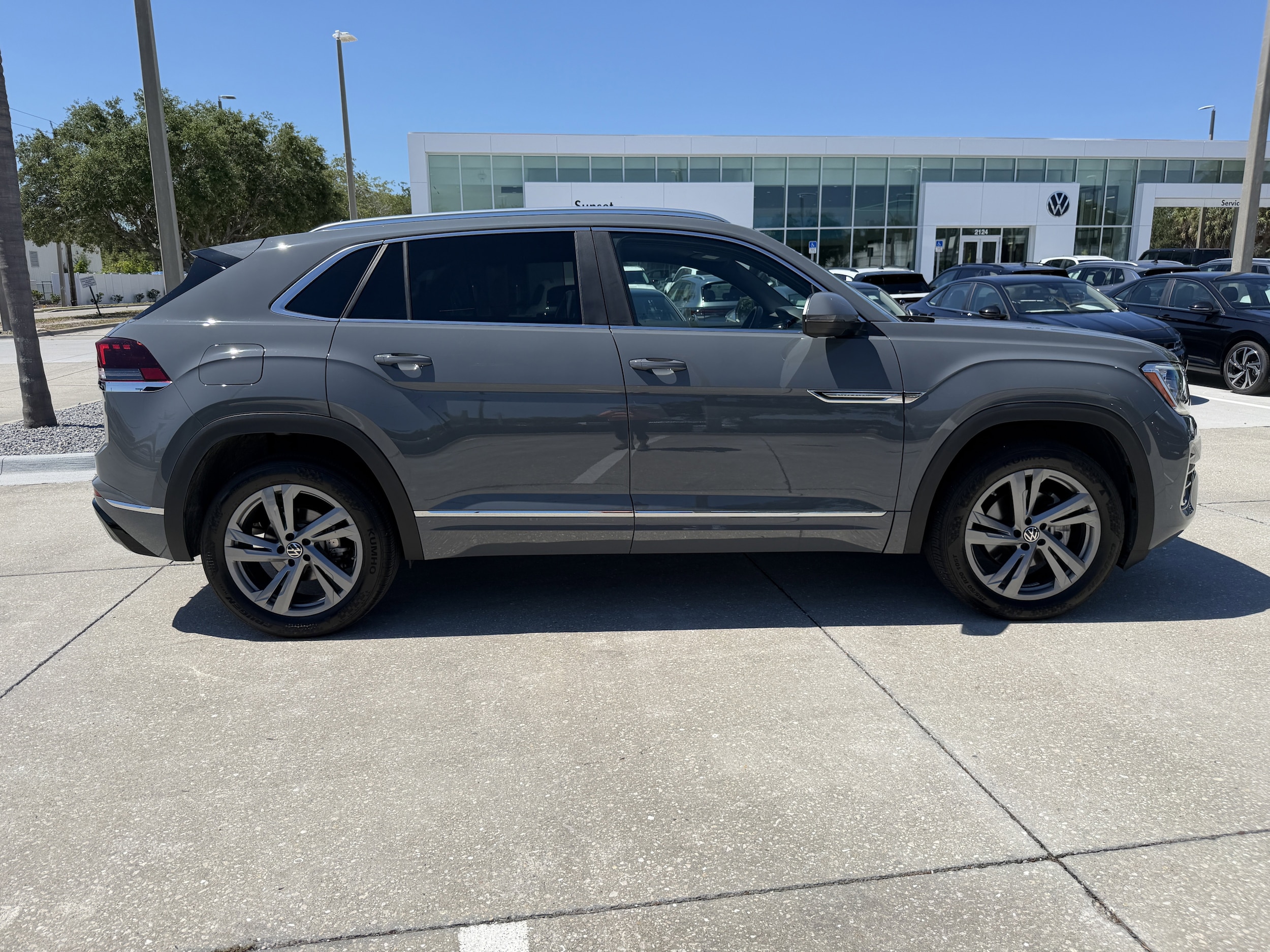 2024 Volkswagen Atlas Cross Sport