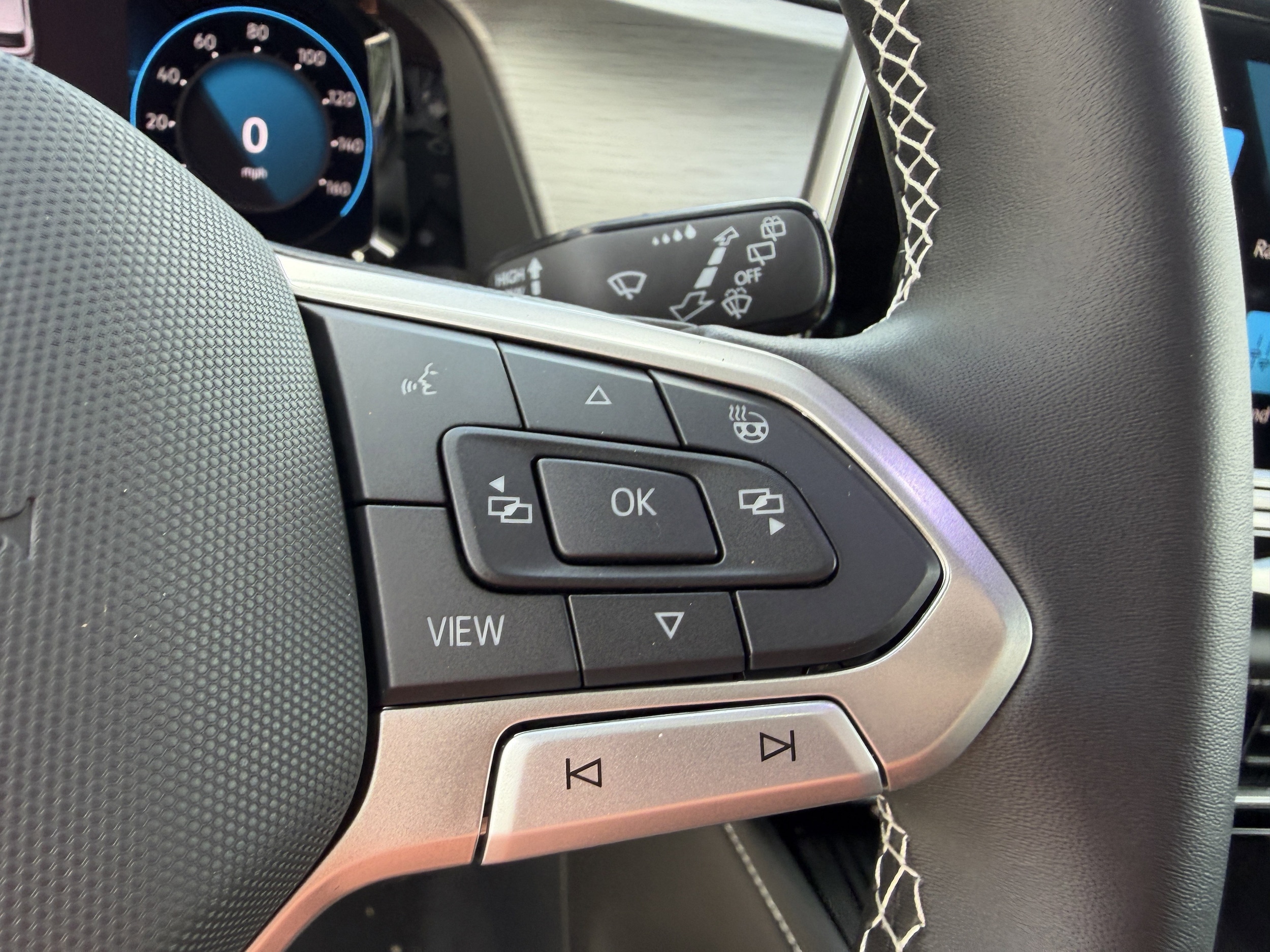 2026 Volkswagen Atlas Cross Sport SE w/Tech - Photo 26