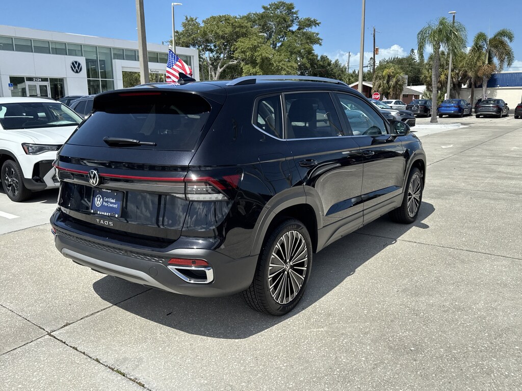 Used 2025 Volkswagen Taos SE SUV