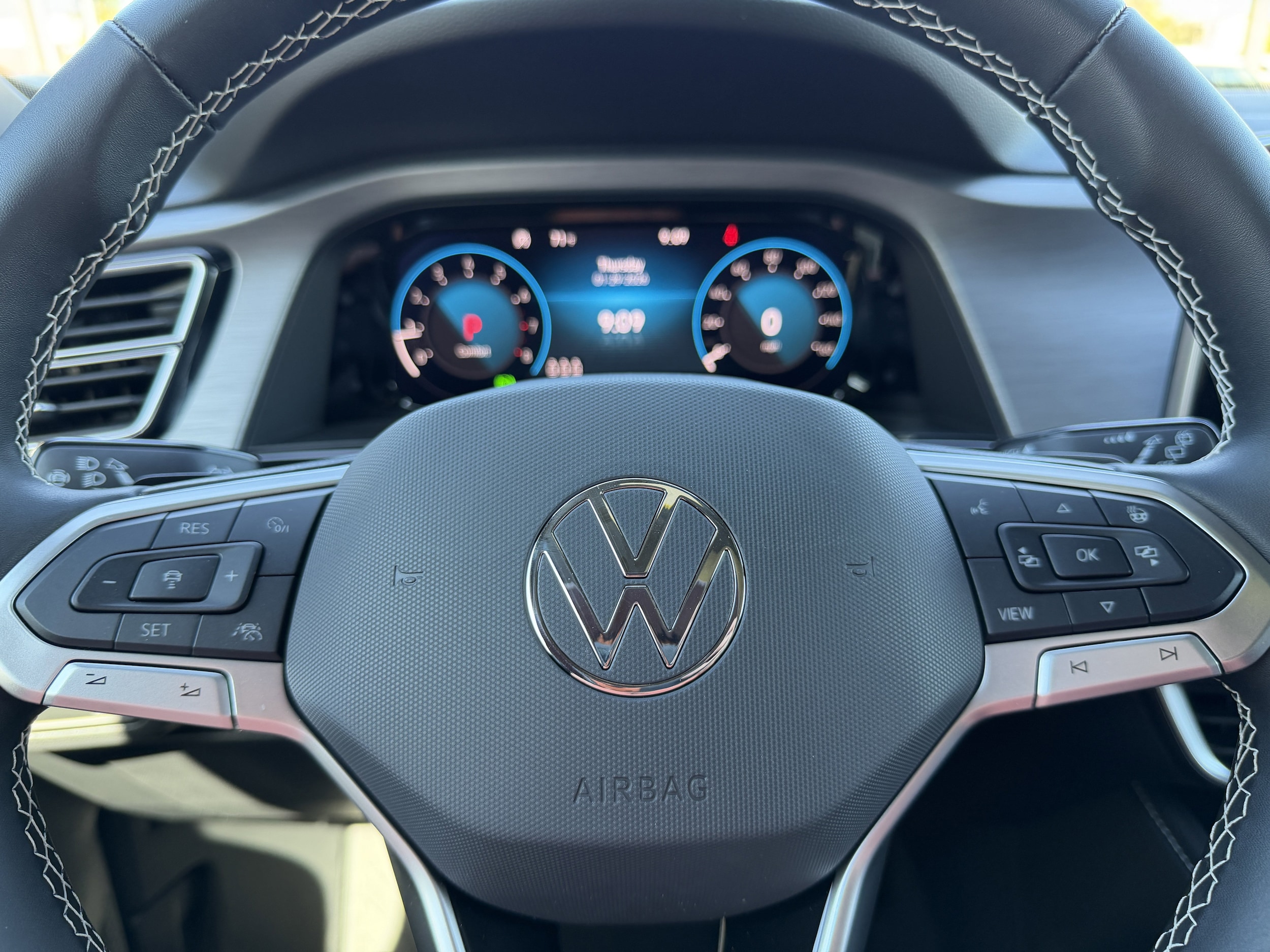 2026 Volkswagen Atlas Cross Sport SE w/Tech - Photo 31