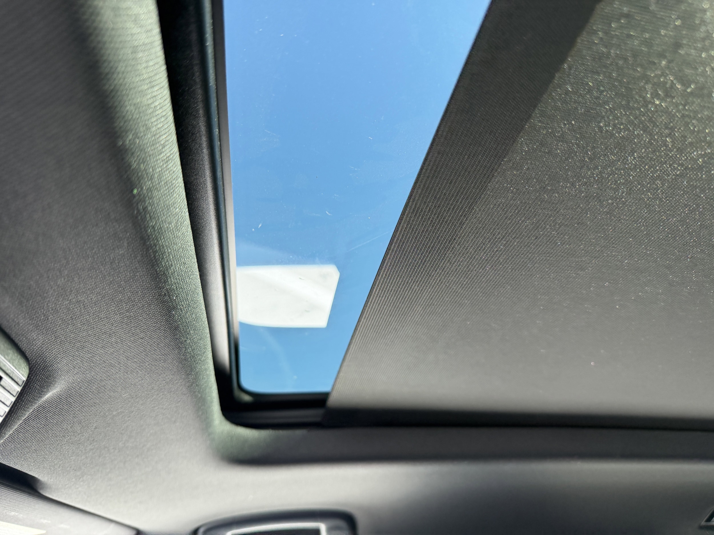 2026 Volkswagen Atlas Cross Sport SE w/Tech - Photo 21