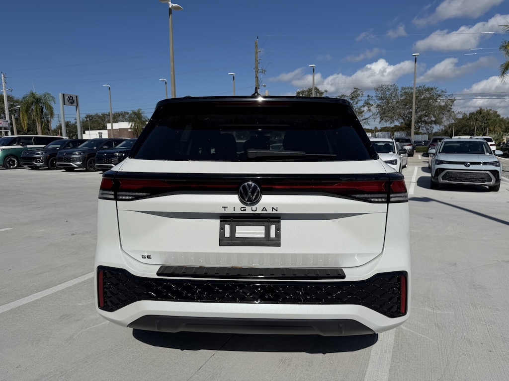 New 2025 Volkswagen Tiguan 2.0T SE R-Line Black SUV